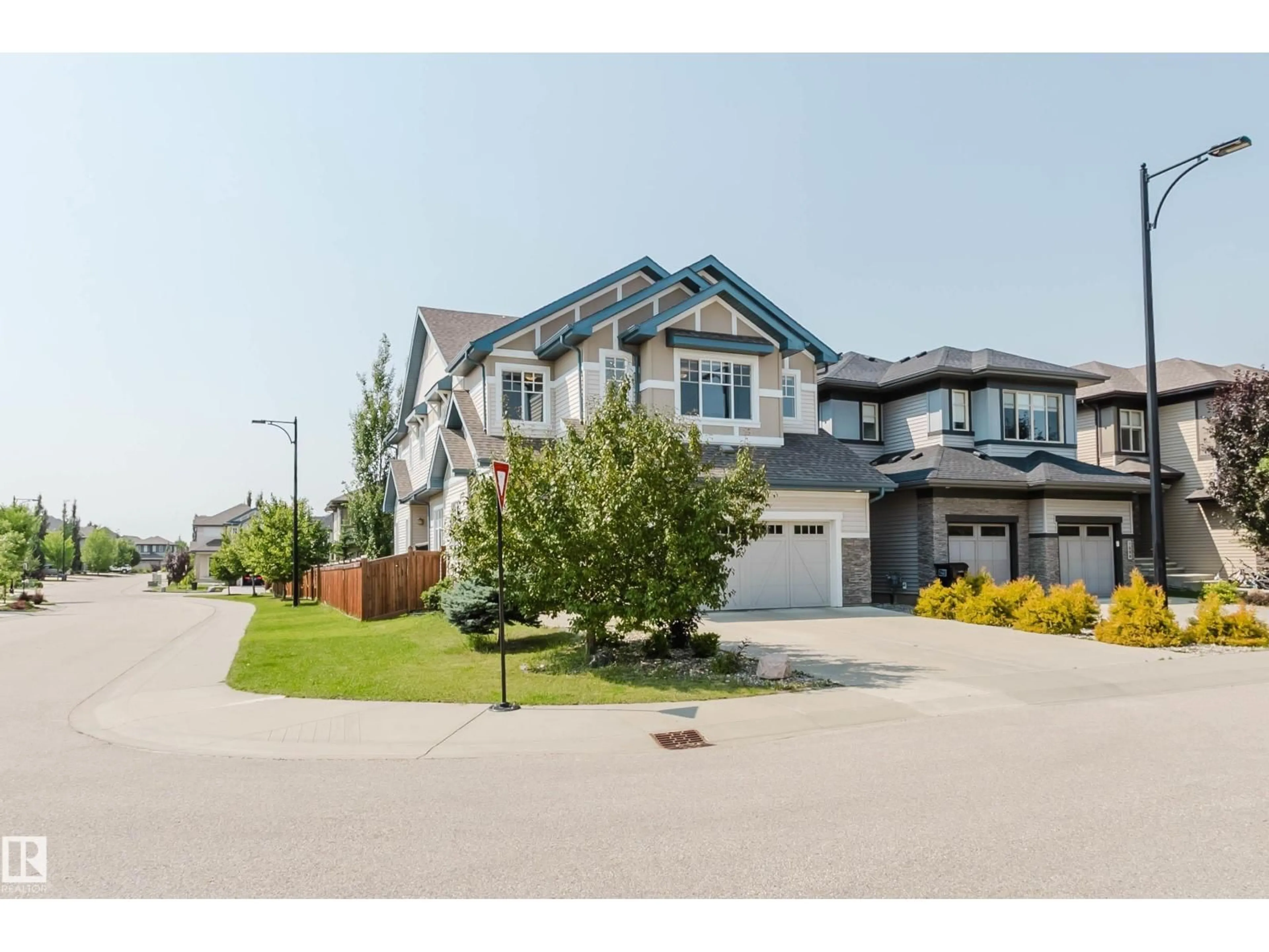 A pic from outside/outdoor area/front of a property/back of a property/a pic from drone, street for 1504 AINSLIE PL, Edmonton Alberta T6W3E9