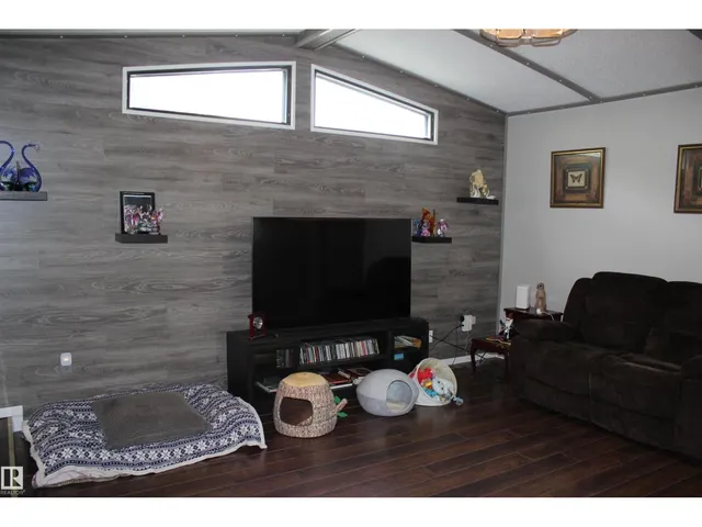 1118 LAKEVISTA DR, Sherwood Park 4