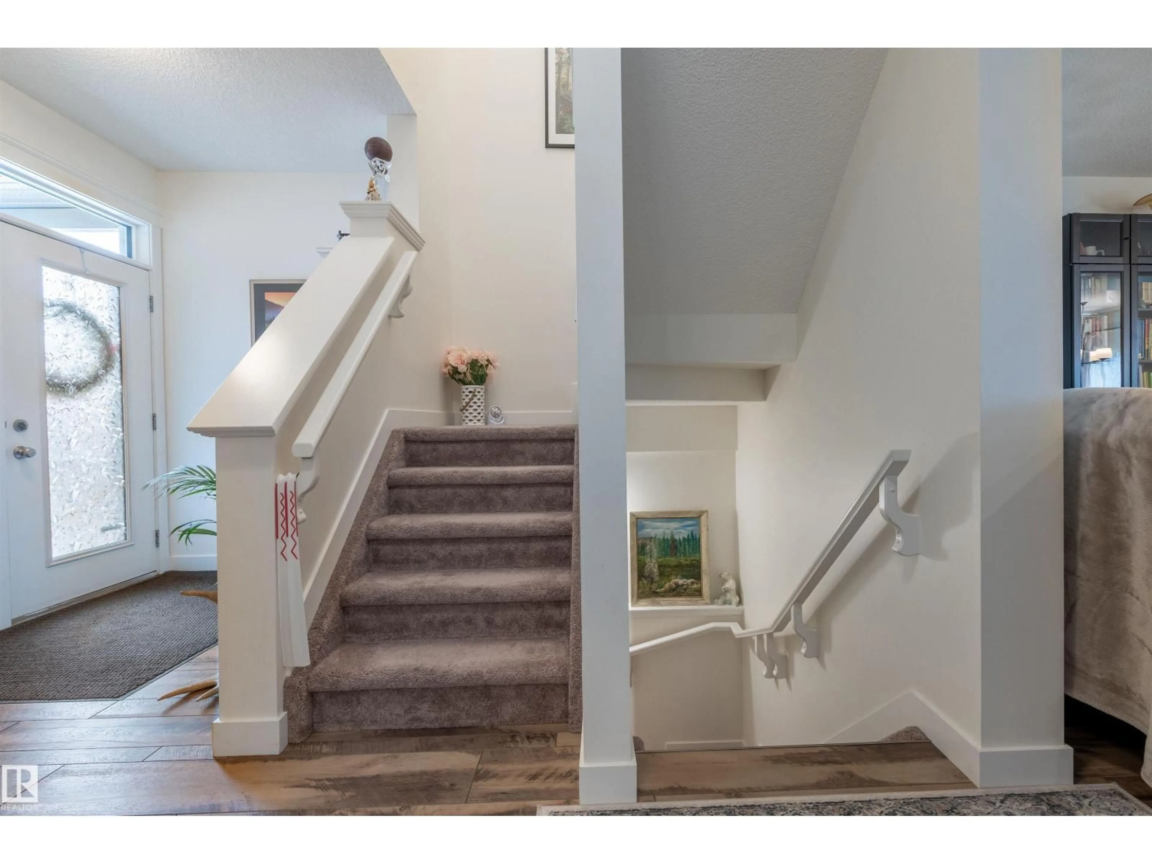 Stairs for 2066 GRAYDON HILL CR, Edmonton Alberta T6W4C7