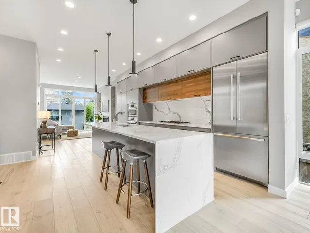11613 72 AV, Edmonton 3