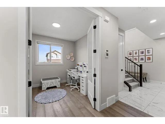 12383 176 AV, Edmonton 5