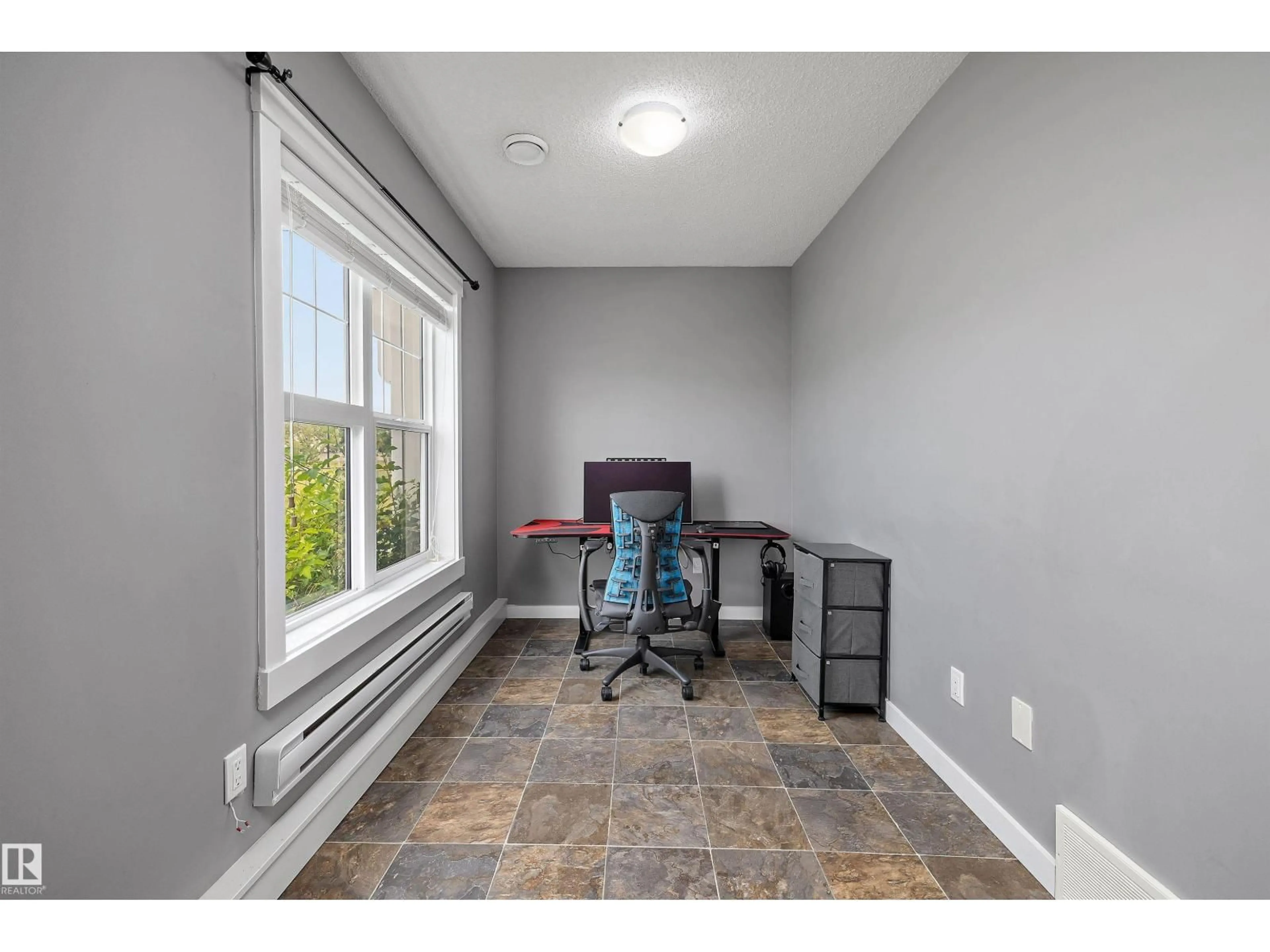 A pic of a room for 8530 - 2202 94 ST, Fort Saskatchewan Alberta T8L0V8