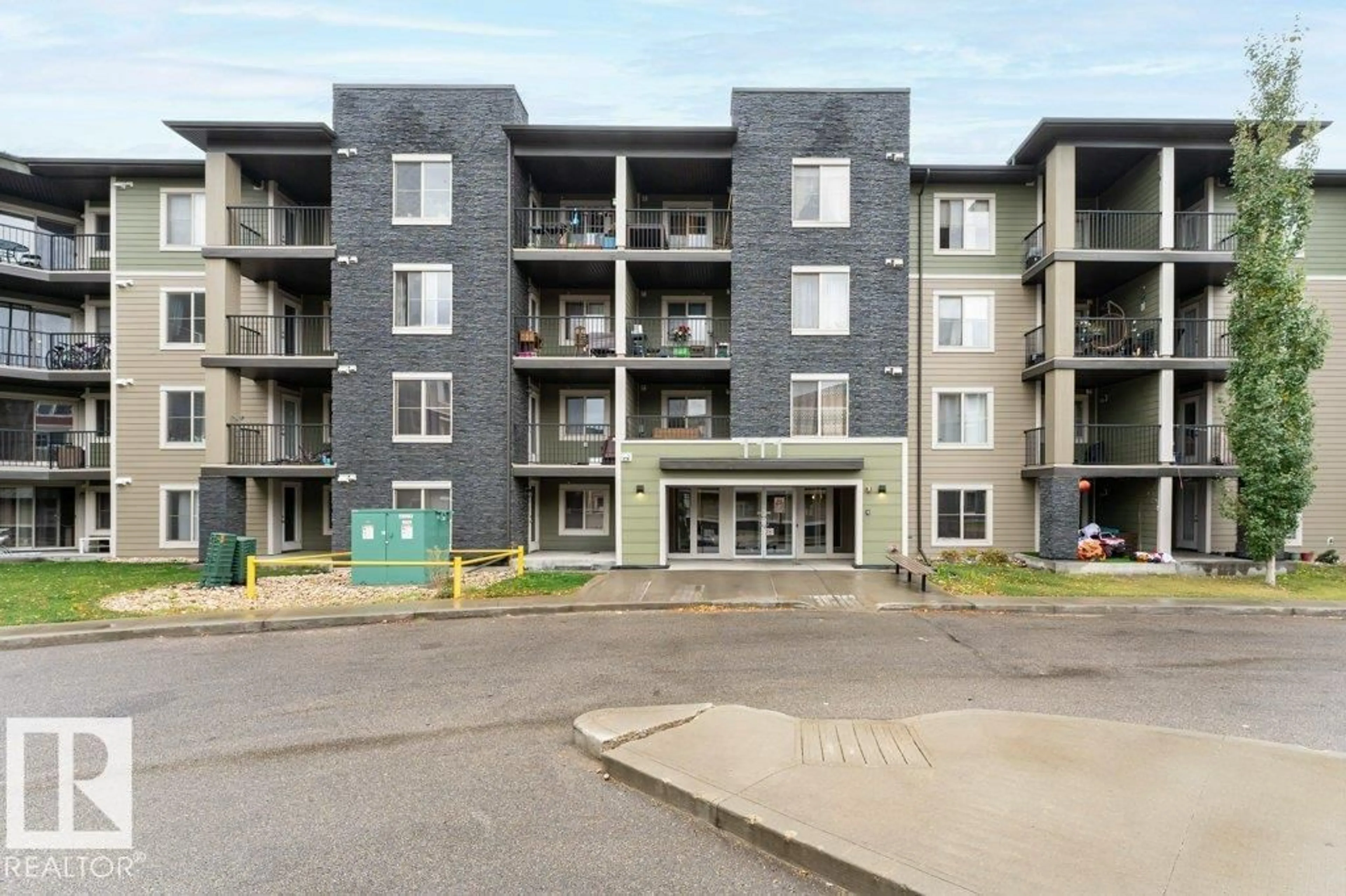 Unknown for 111 - 221 WATT CM, Edmonton Alberta T6X2C6