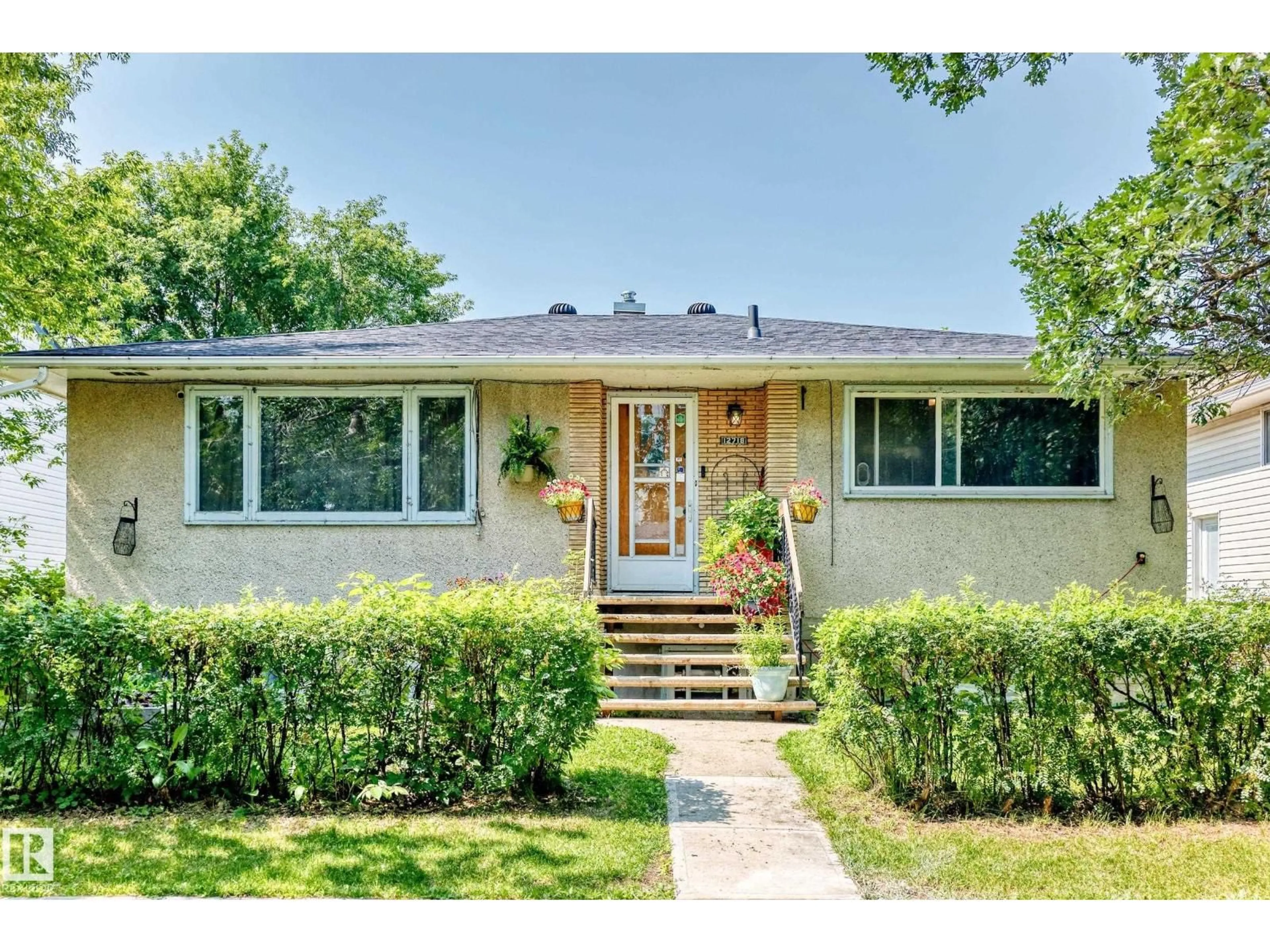 Unknown for 12718 126 ST, Edmonton Alberta T5L0X8