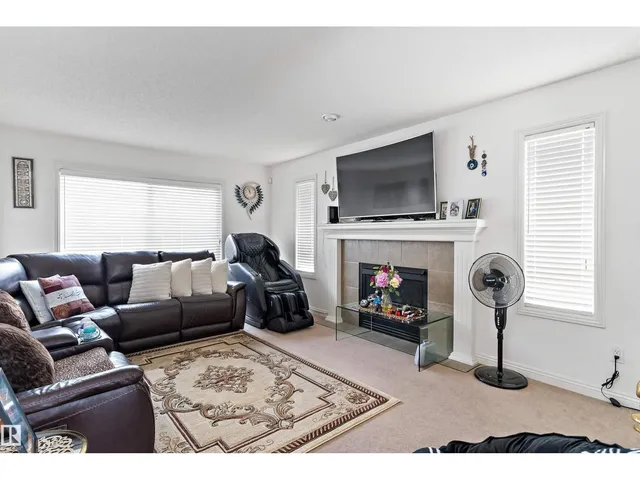 20404 60 AV, Edmonton 5