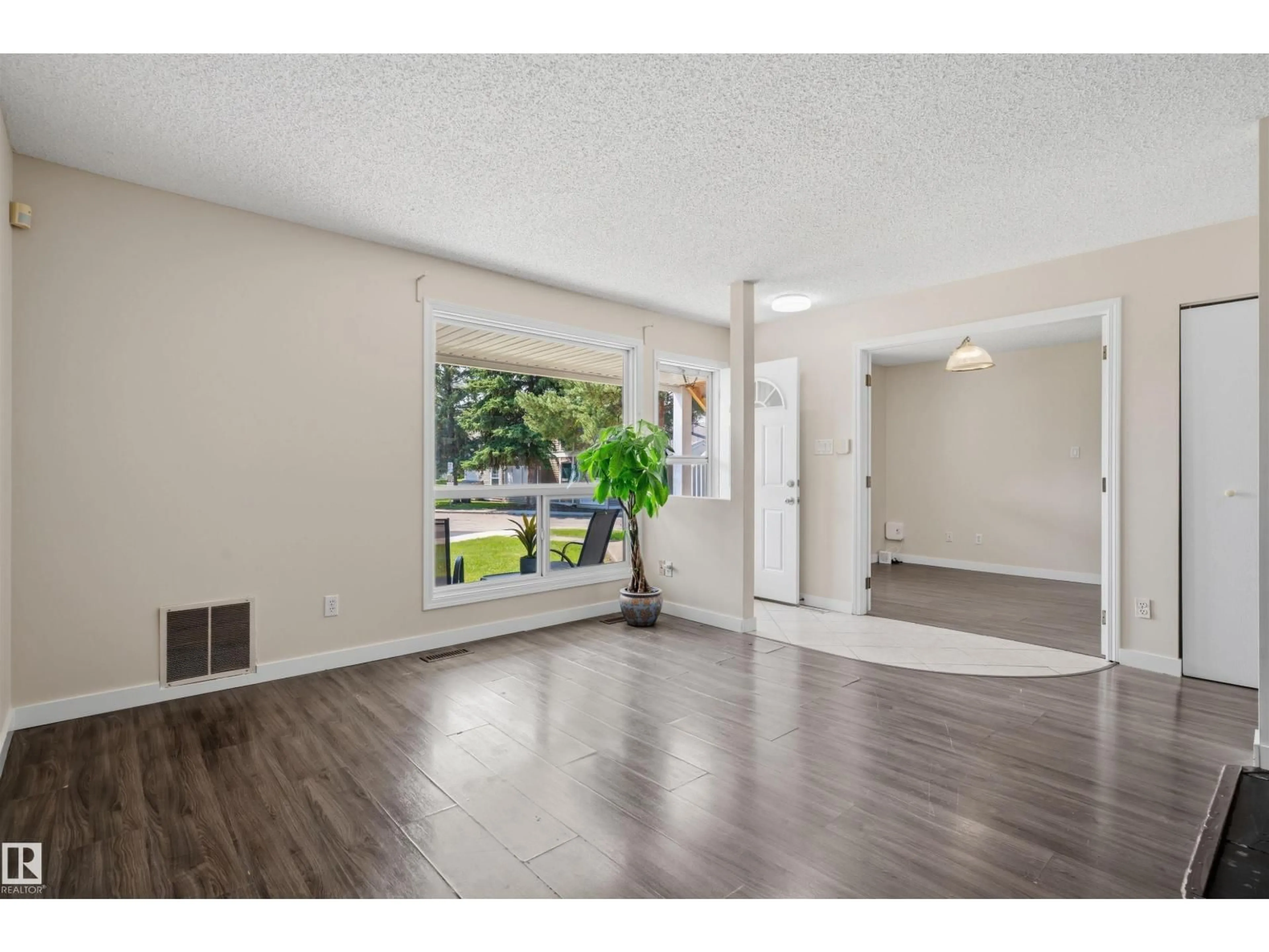 A pic of a room for #47 - 2204 118 STREET, Edmonton Alberta T6J5K2