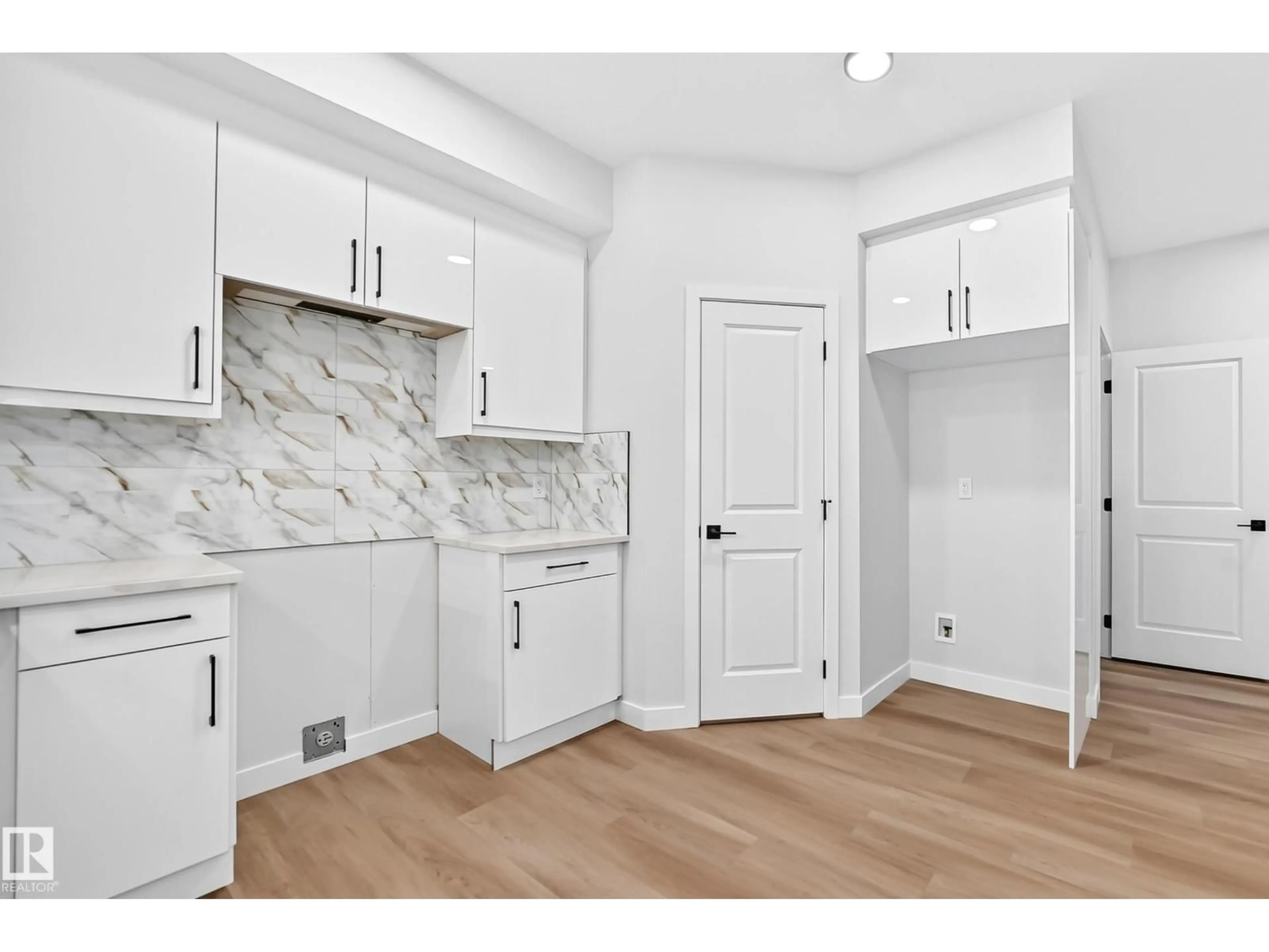 Open concept kitchen, unknown for 69 PATRIOT WY, Spruce Grove Alberta T7X4E8