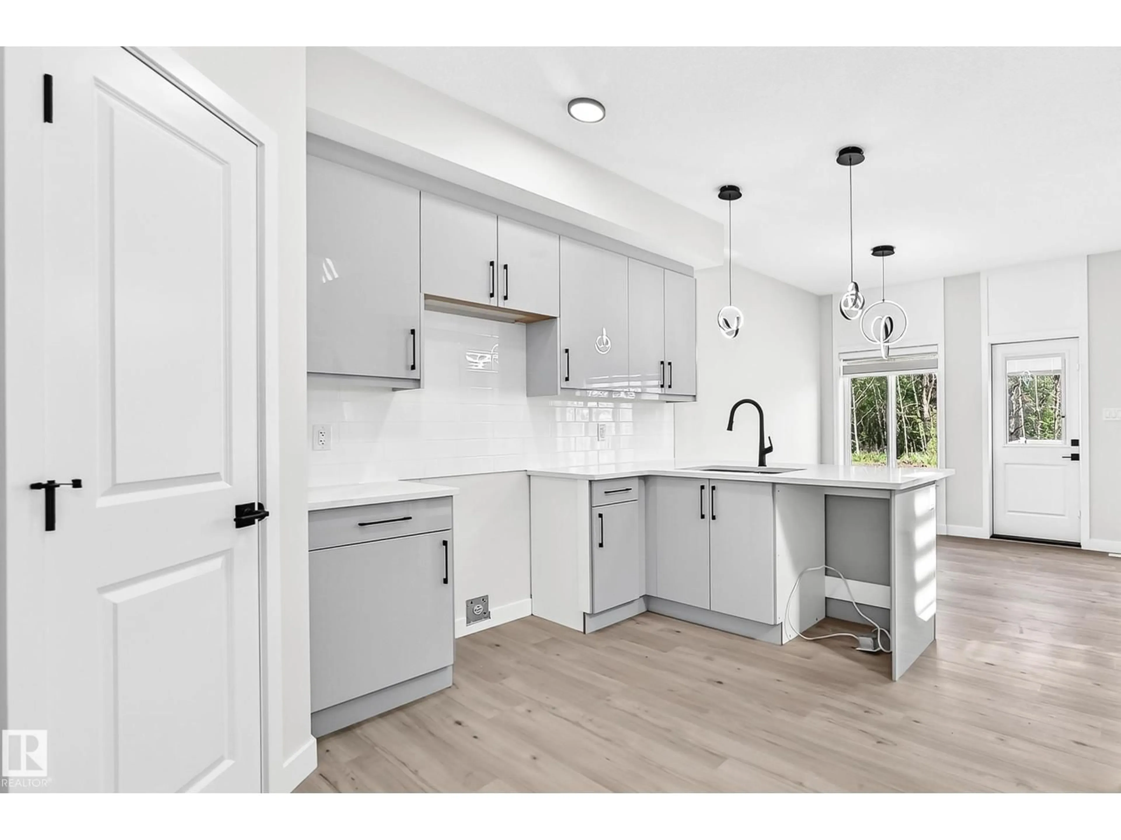 Open concept kitchen, unknown for 71 PATRIOT WY, Spruce Grove Alberta T7X4E8