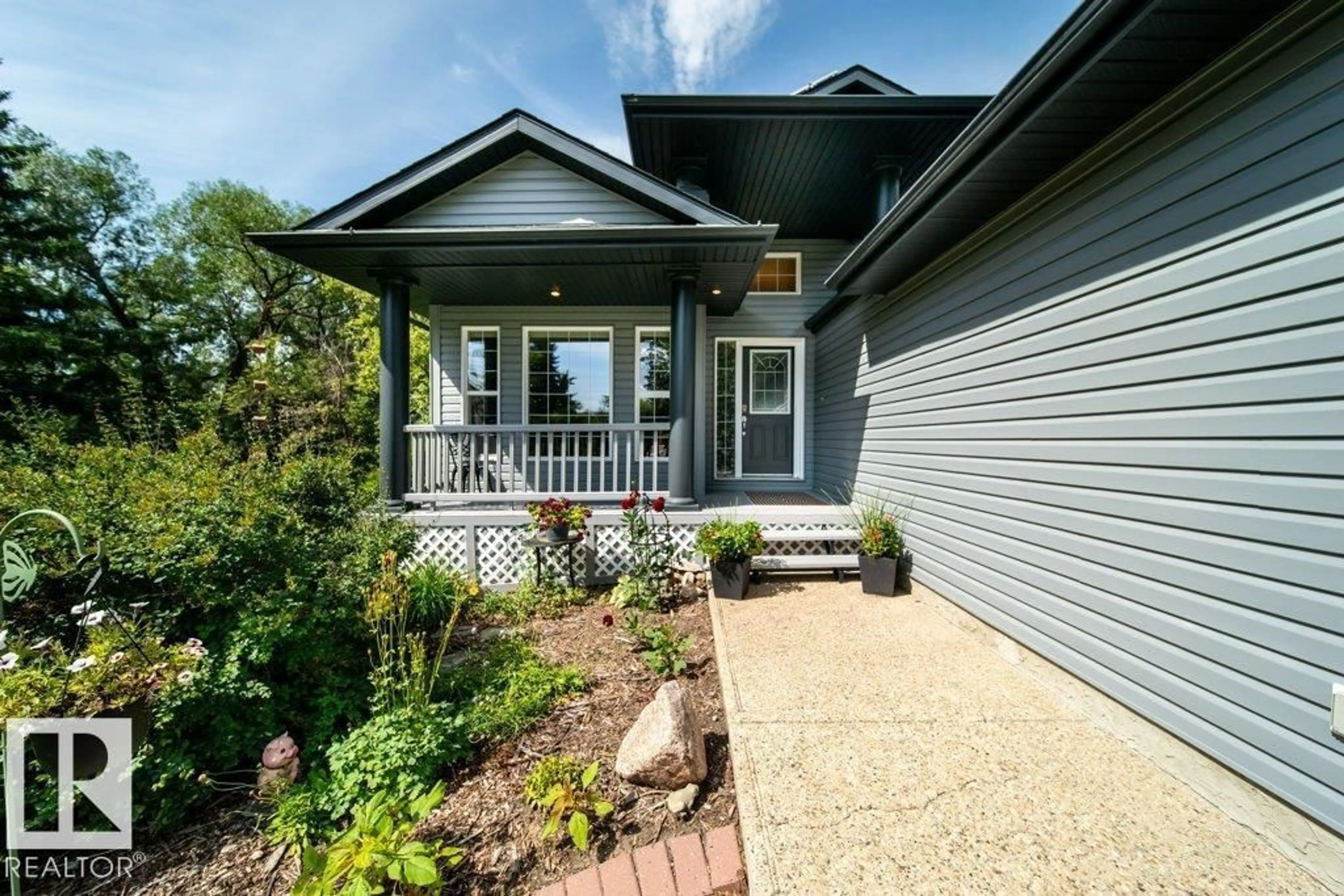 Home with vinyl exterior material, unknown for 23211 - 86 TWP ROAD 520, Rural Strathcona County Alberta T8B1G1