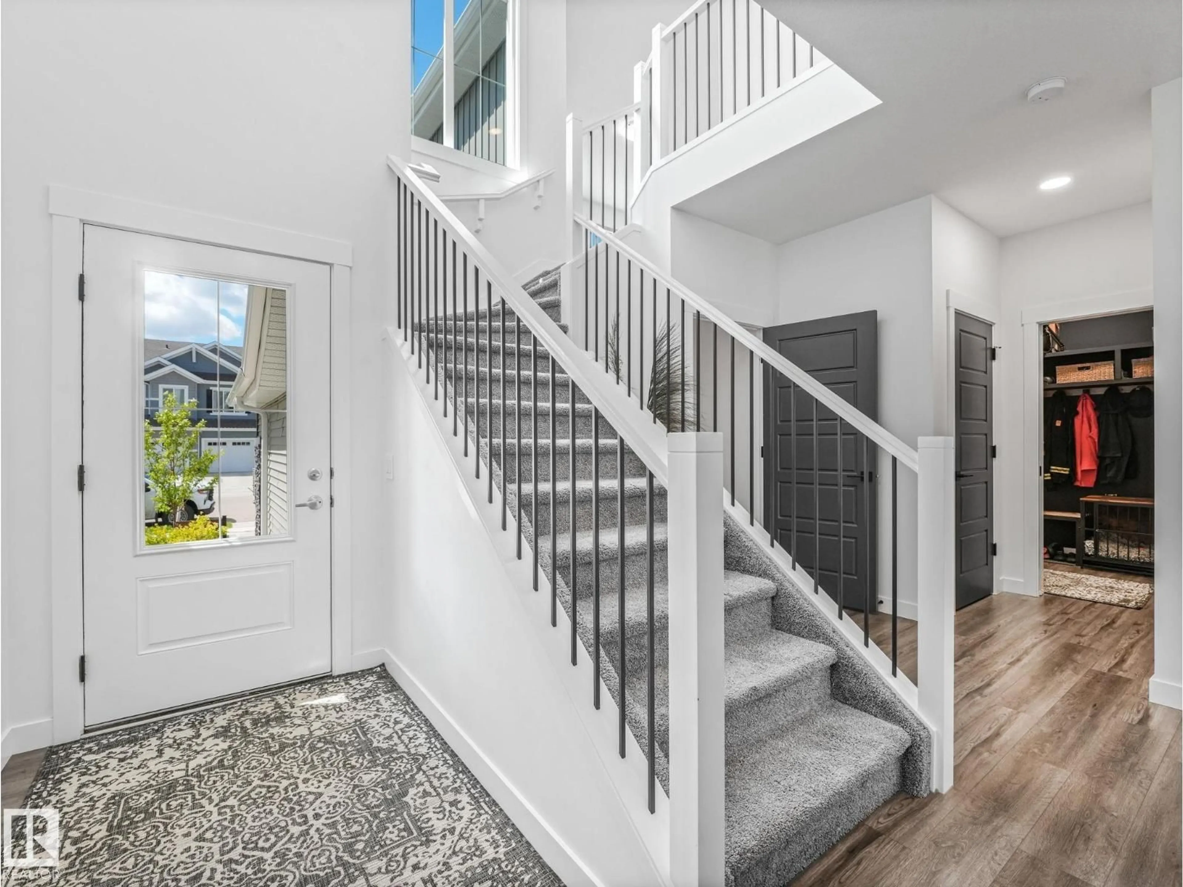 Indoor entryway for 7151 EDGEMONT WY, Edmonton Alberta T6M1K1