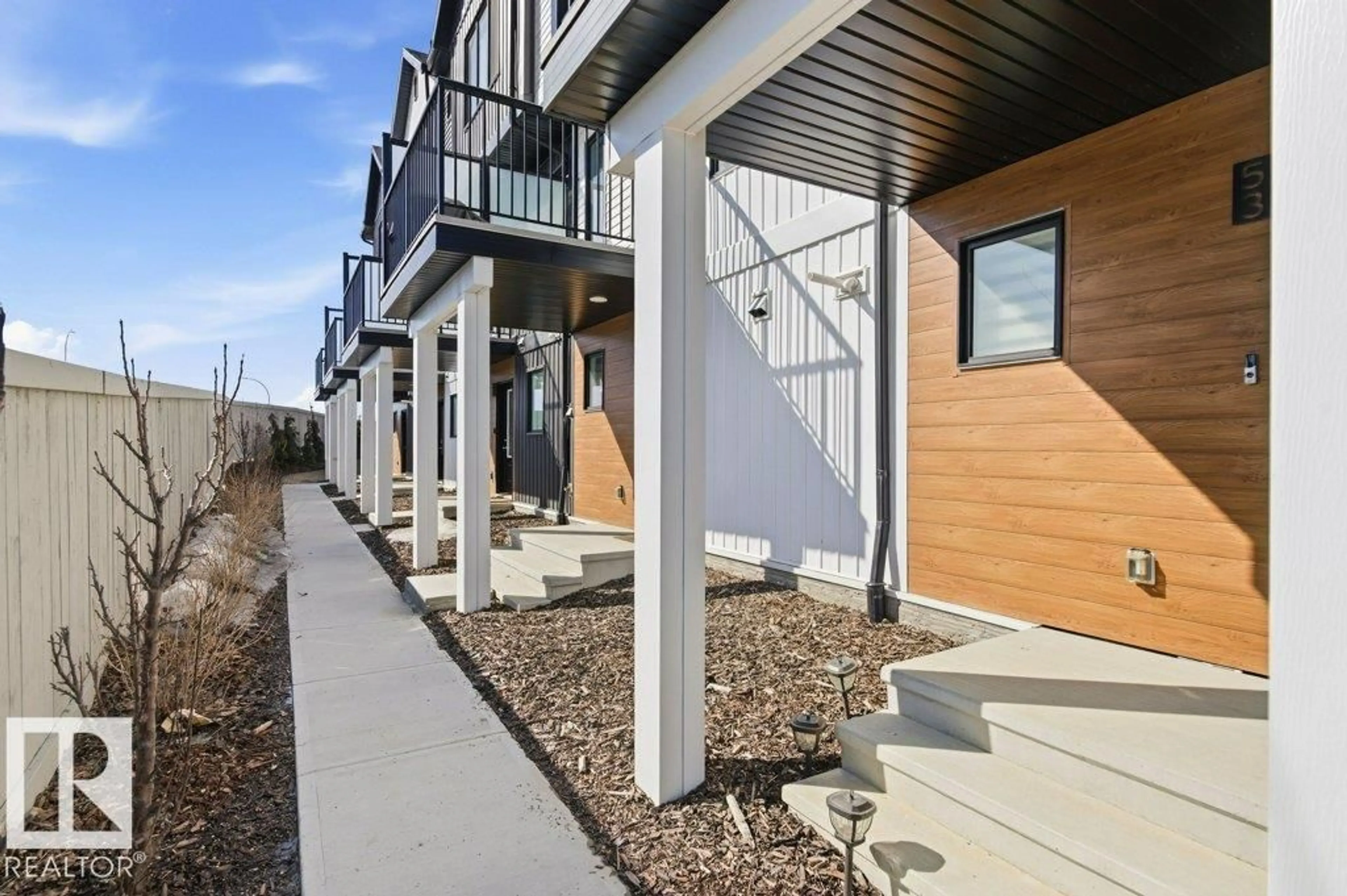 Patio, street for 49 SECORD BV, Edmonton Alberta T5T7R9