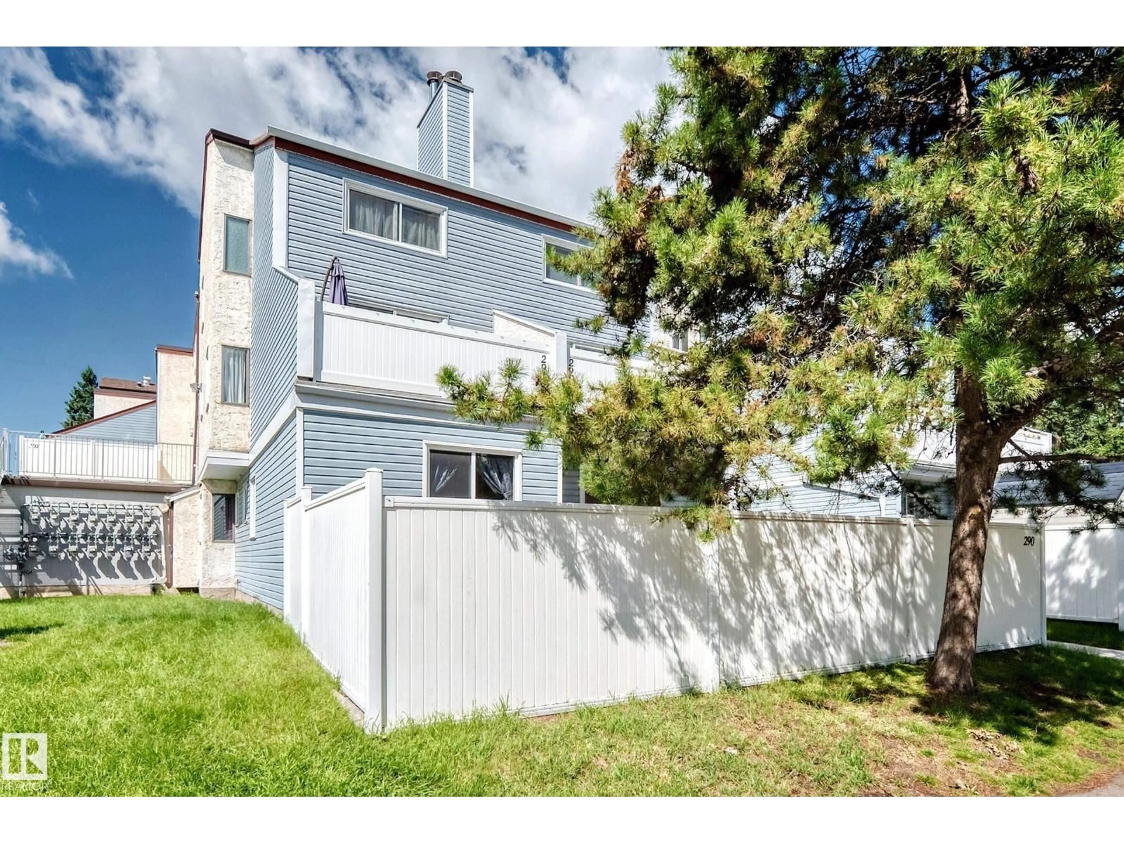 Unknown for NW - 290 LANCASTER TC, Edmonton Alberta T5X5T7