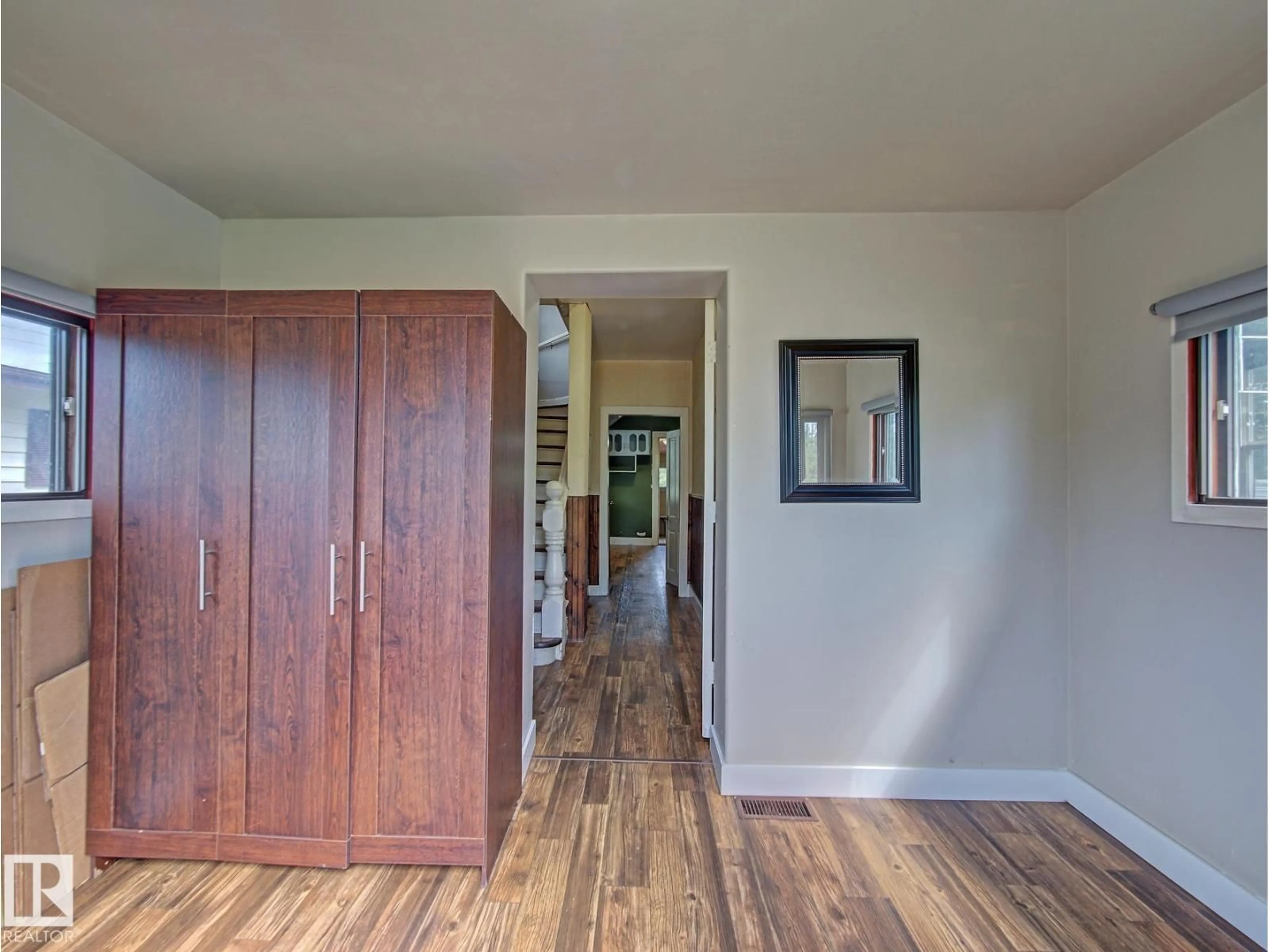 Indoor entryway for 5414 52 AV, Lamont Alberta T0B2R0