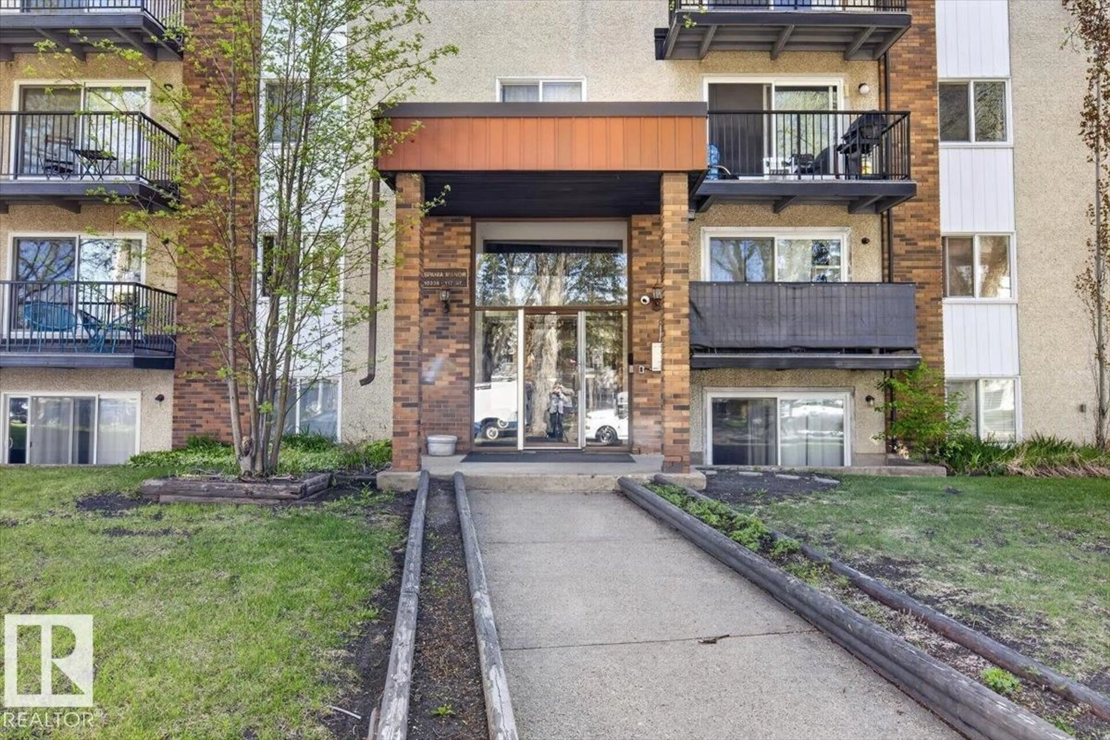 Unknown for #301 - 10335 117 ST, Edmonton Alberta T5K1X9