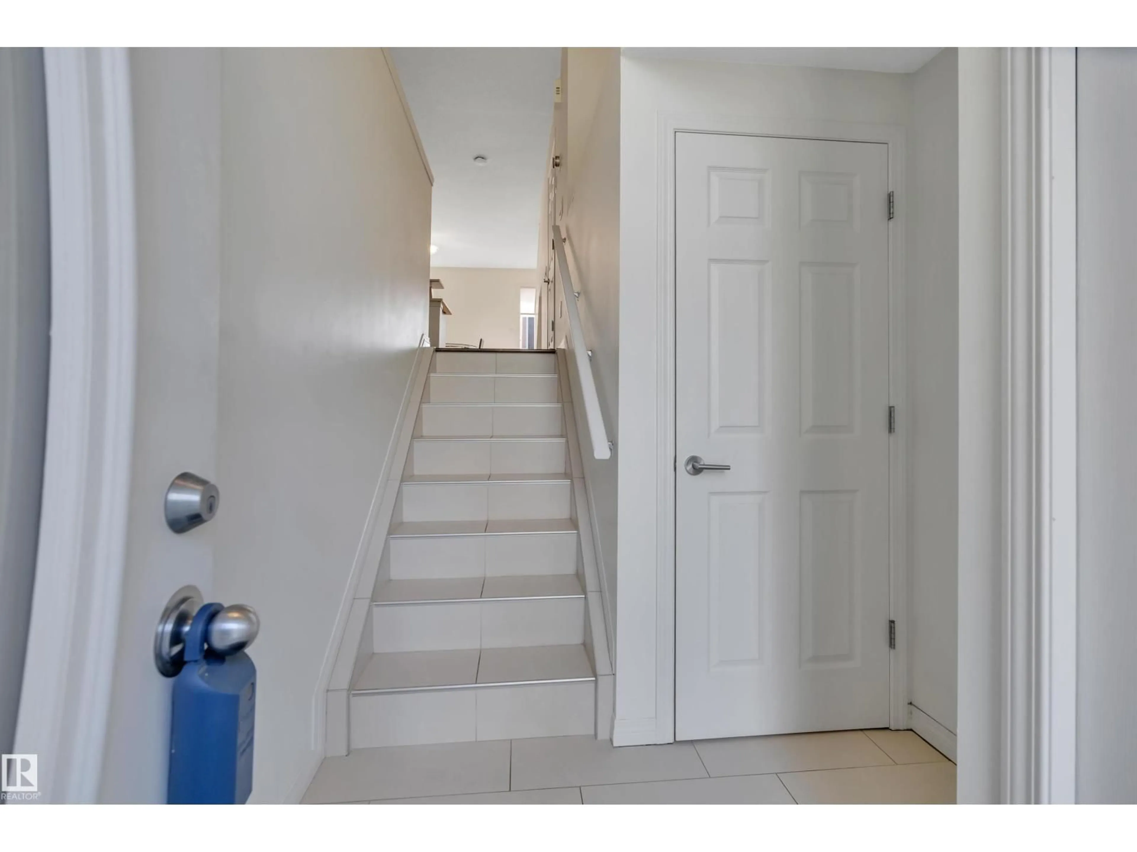 Unknown for NW - 1633 TOWNE CENTURE BV, Edmonton Alberta T6R0S3