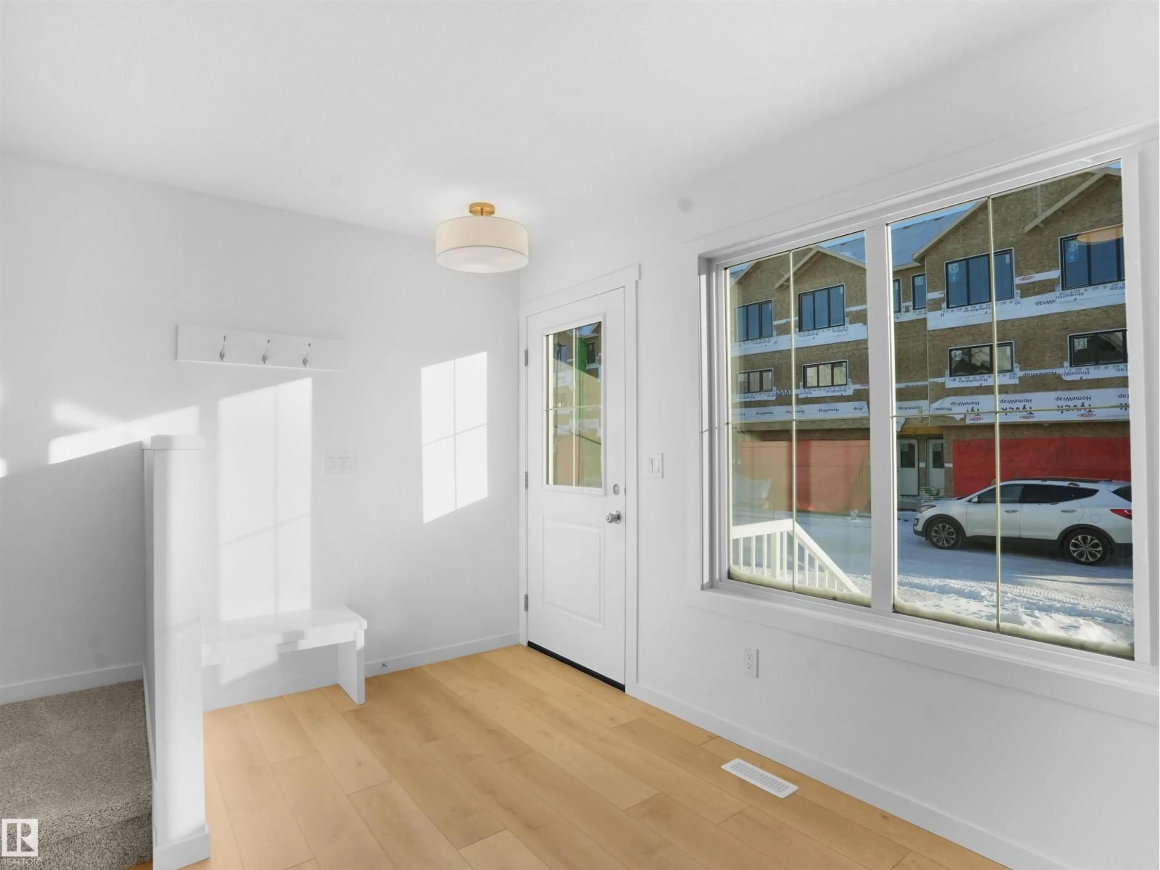 A pic of a room for #33 - 1009 CY BECKER RD, Edmonton Alberta T5Y4B7