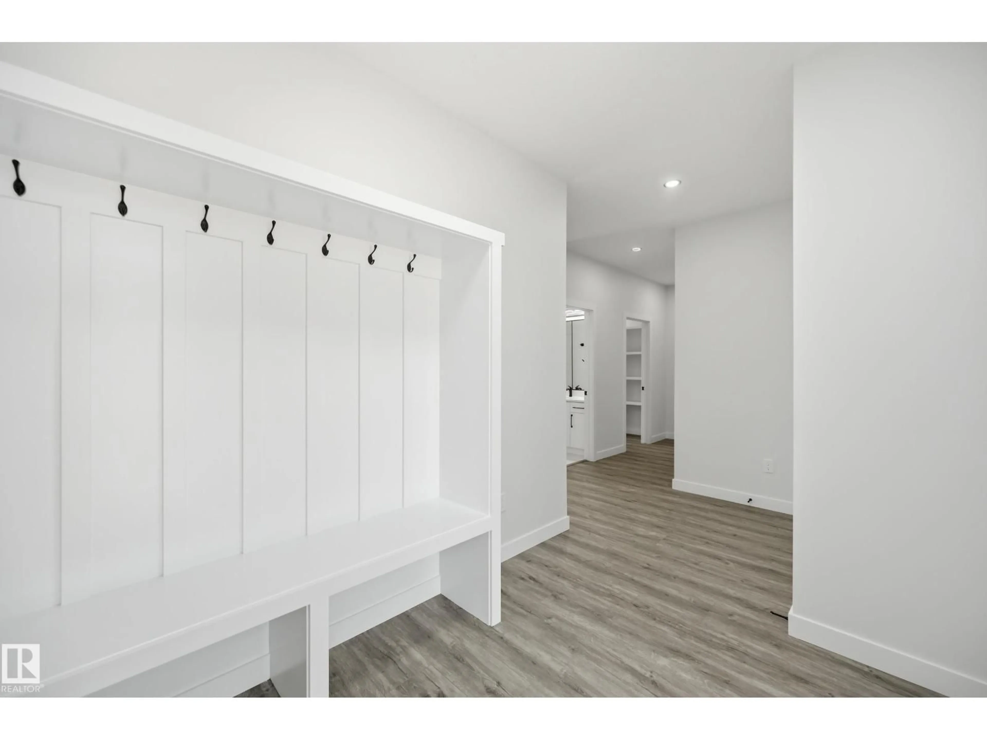 Indoor entryway for 3 PIERWYCK LO, Spruce Grove Alberta T7X3H1