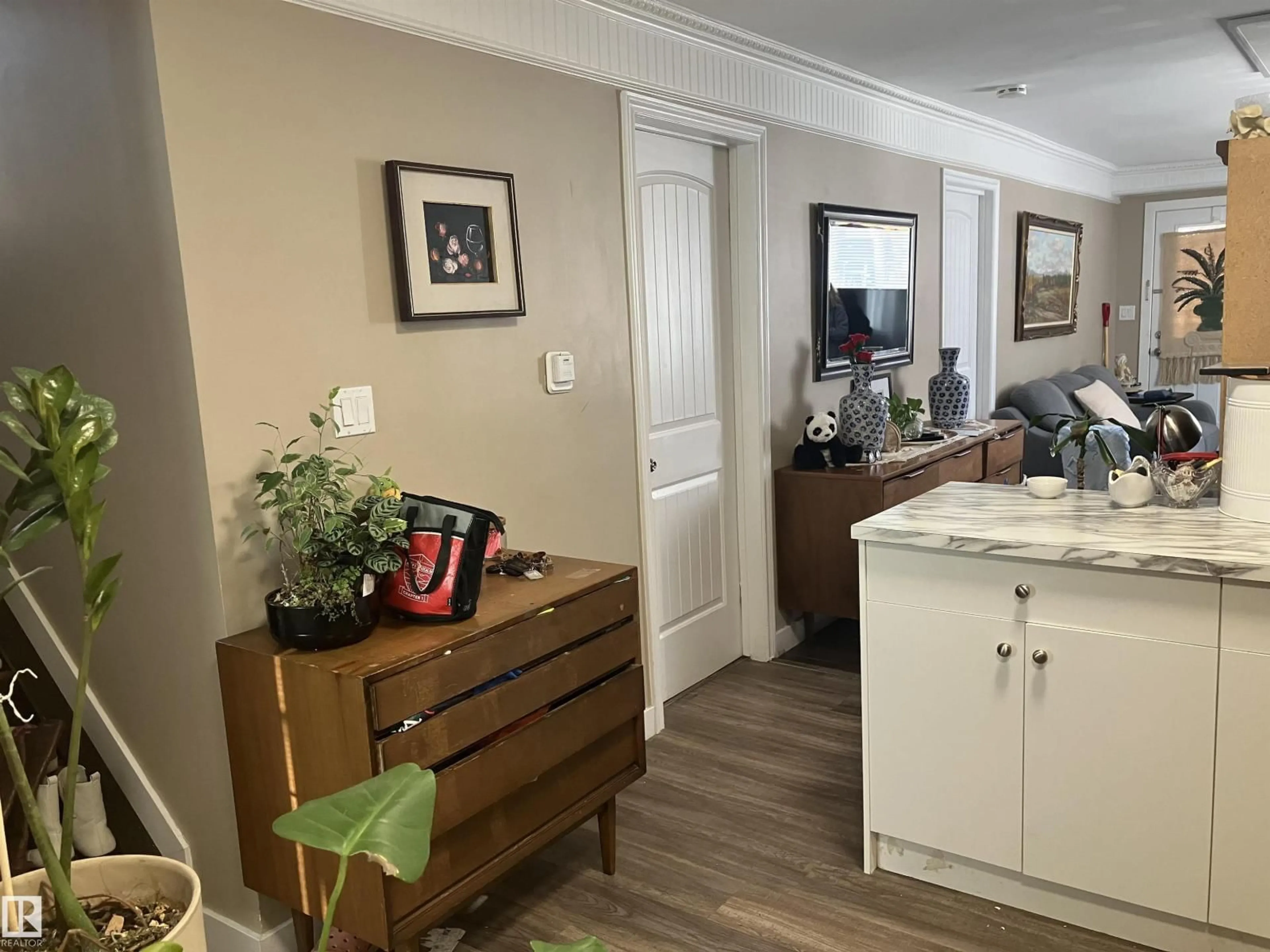 A pic of a room for 11724 88 ST, Edmonton Alberta T5B3R7