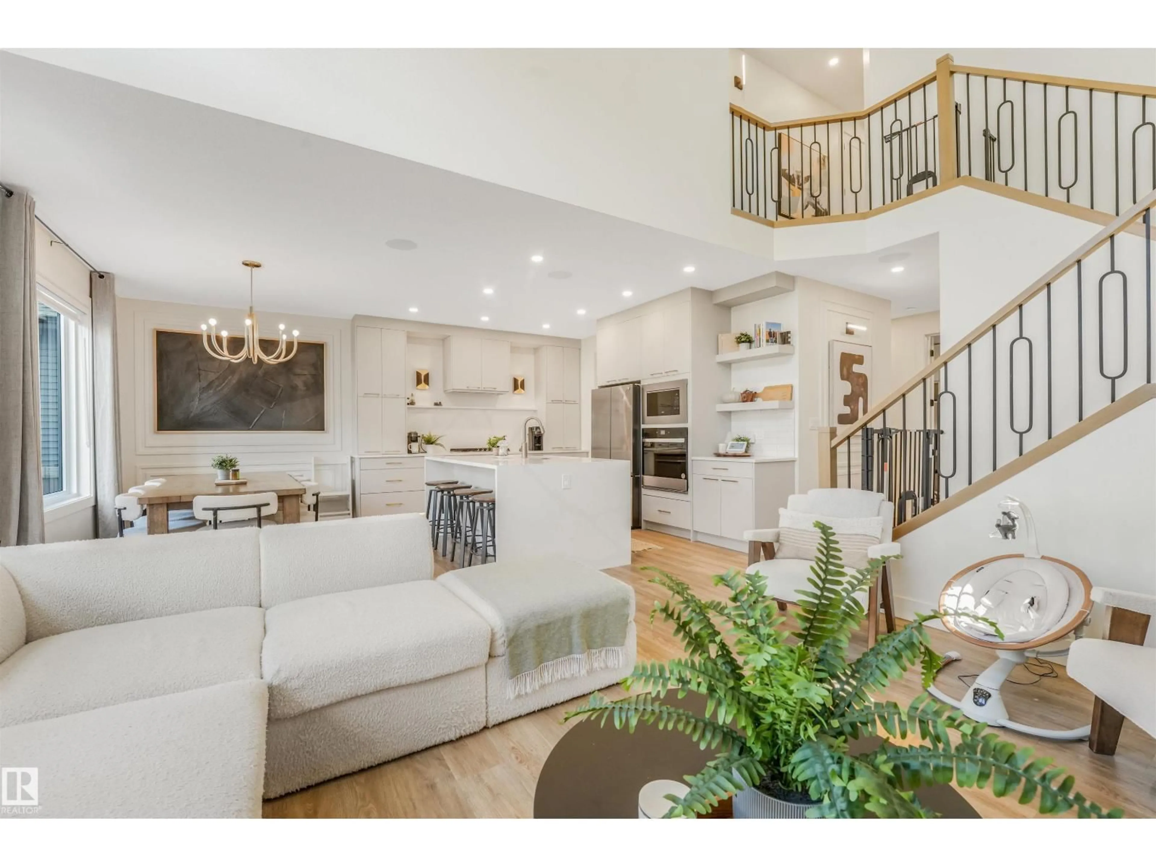 Open concept kitchen, wood/laminate floor for 108 EDGEFIELD WY, St. Albert Alberta T8N8A7