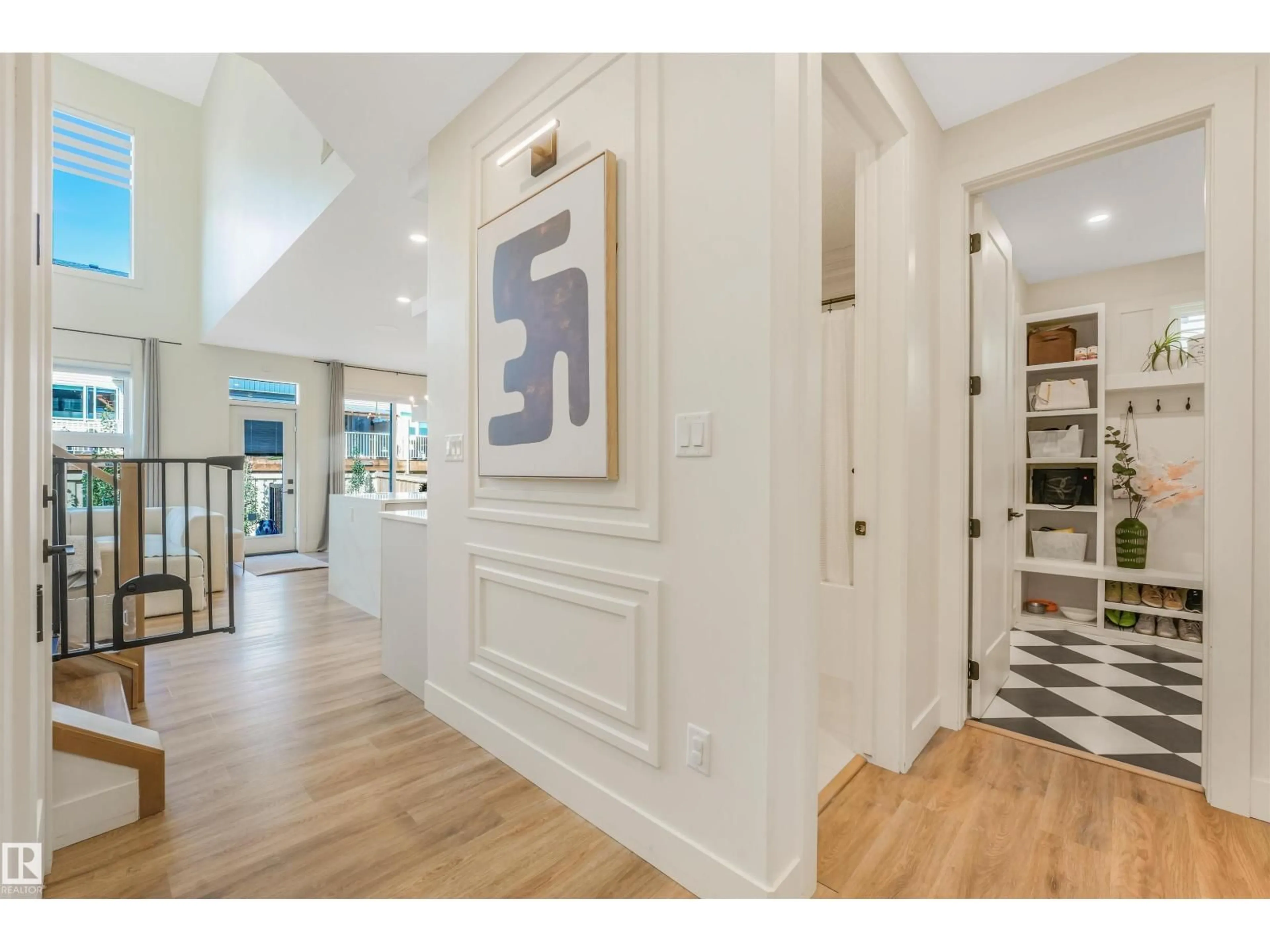 Indoor entryway for 108 EDGEFIELD WY, St. Albert Alberta T8N8A7