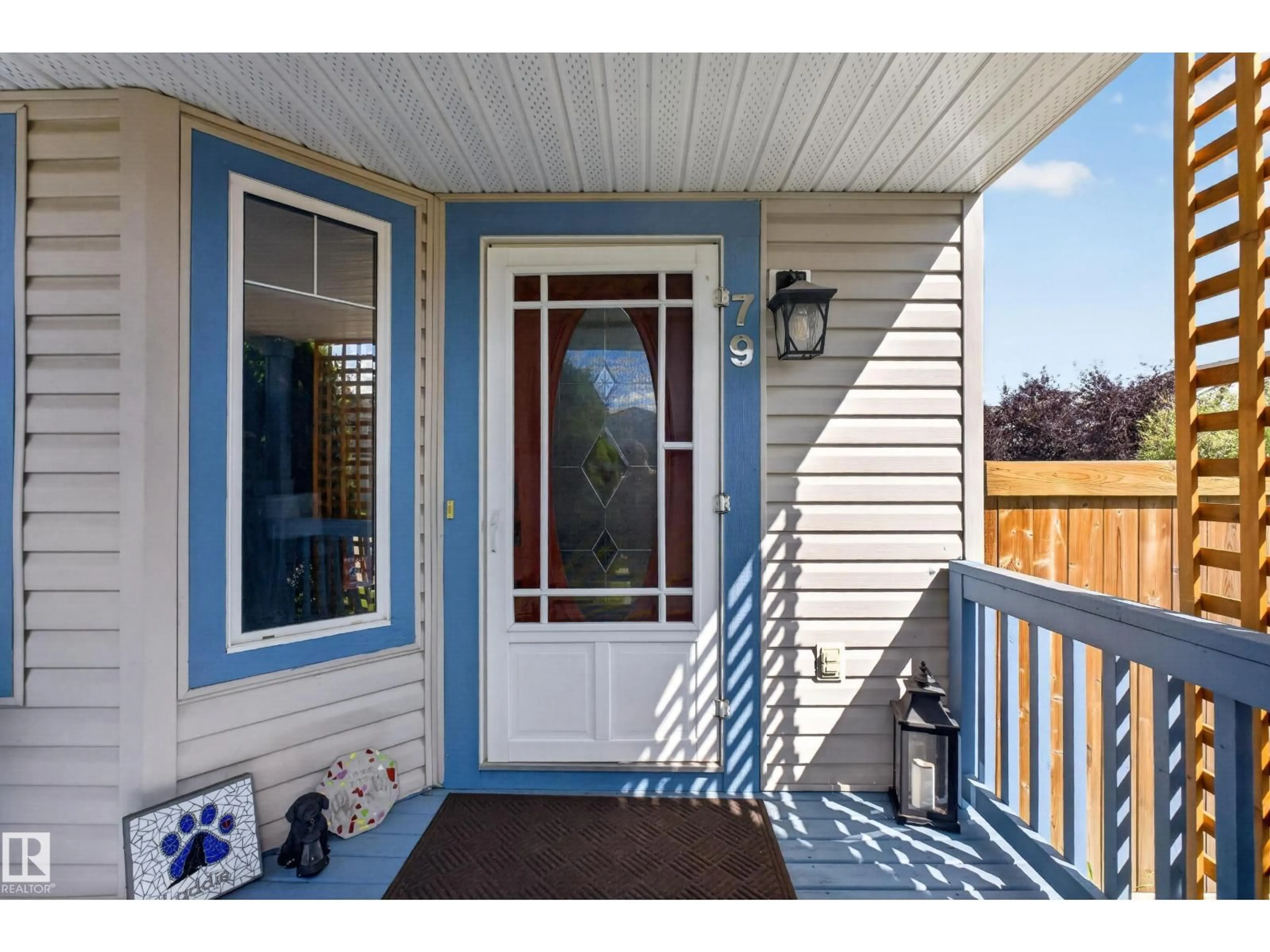 Indoor entryway for 79 SUMMERFIELD WD, Sherwood Park Alberta T5H2P5