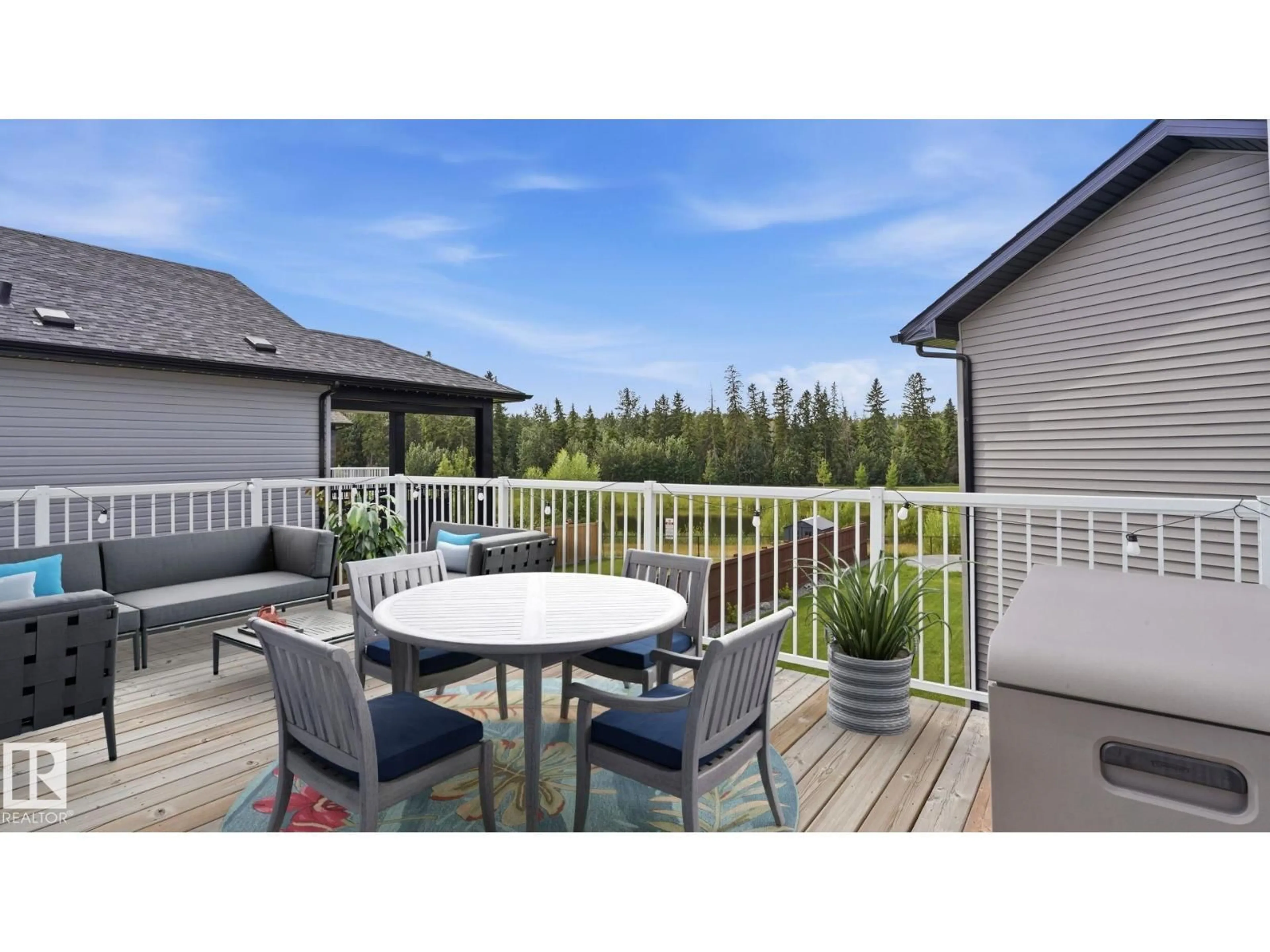 Patio, water/lake/river/ocean view for 19 HOLT CV, Spruce Grove Alberta T7X2W9