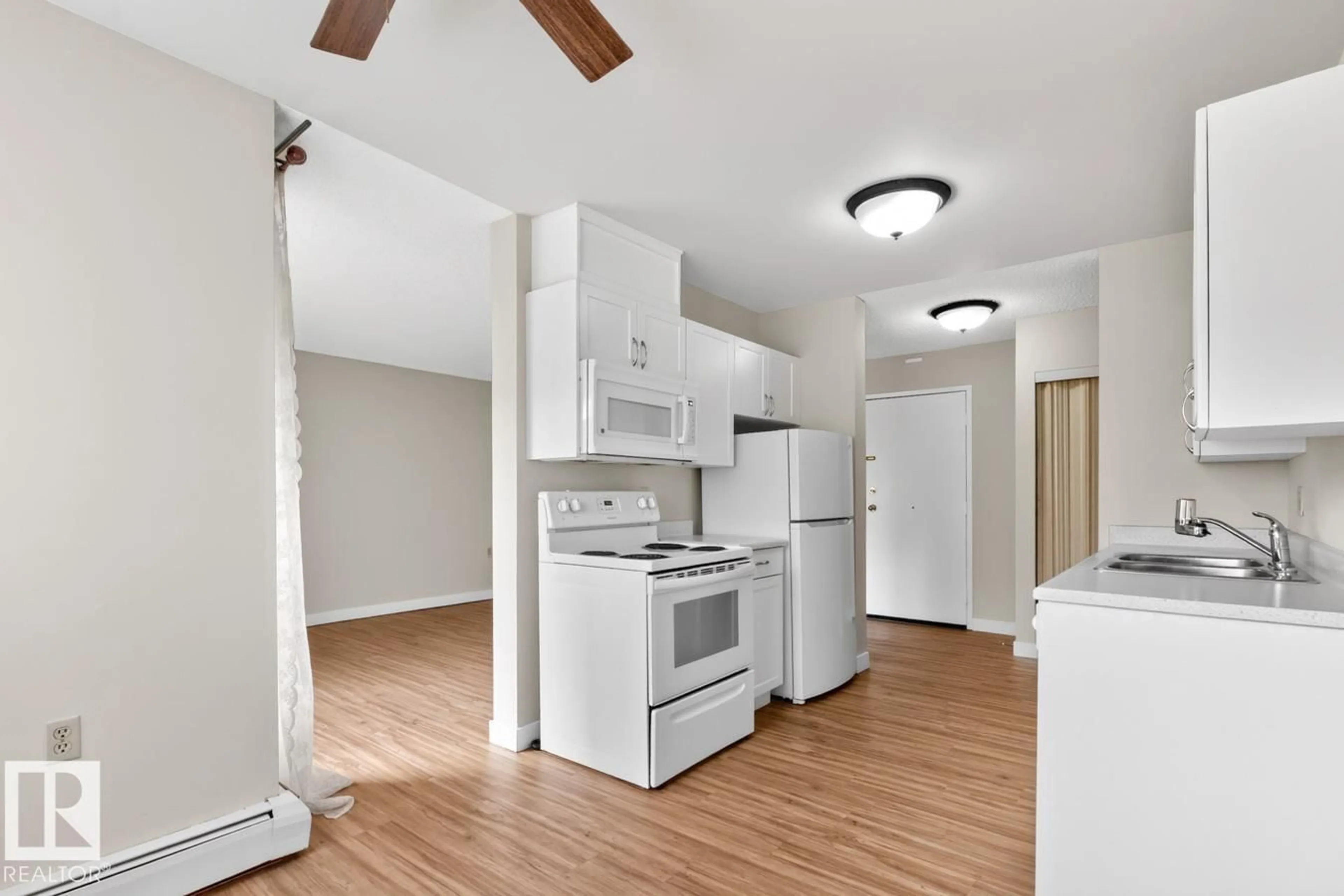 Standard kitchen, wood/laminate floor for #5 - 11265 31 AV, Edmonton Alberta T6J3V7