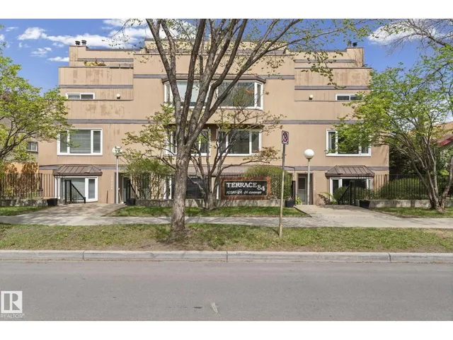 10518 84 AV, Edmonton 2
