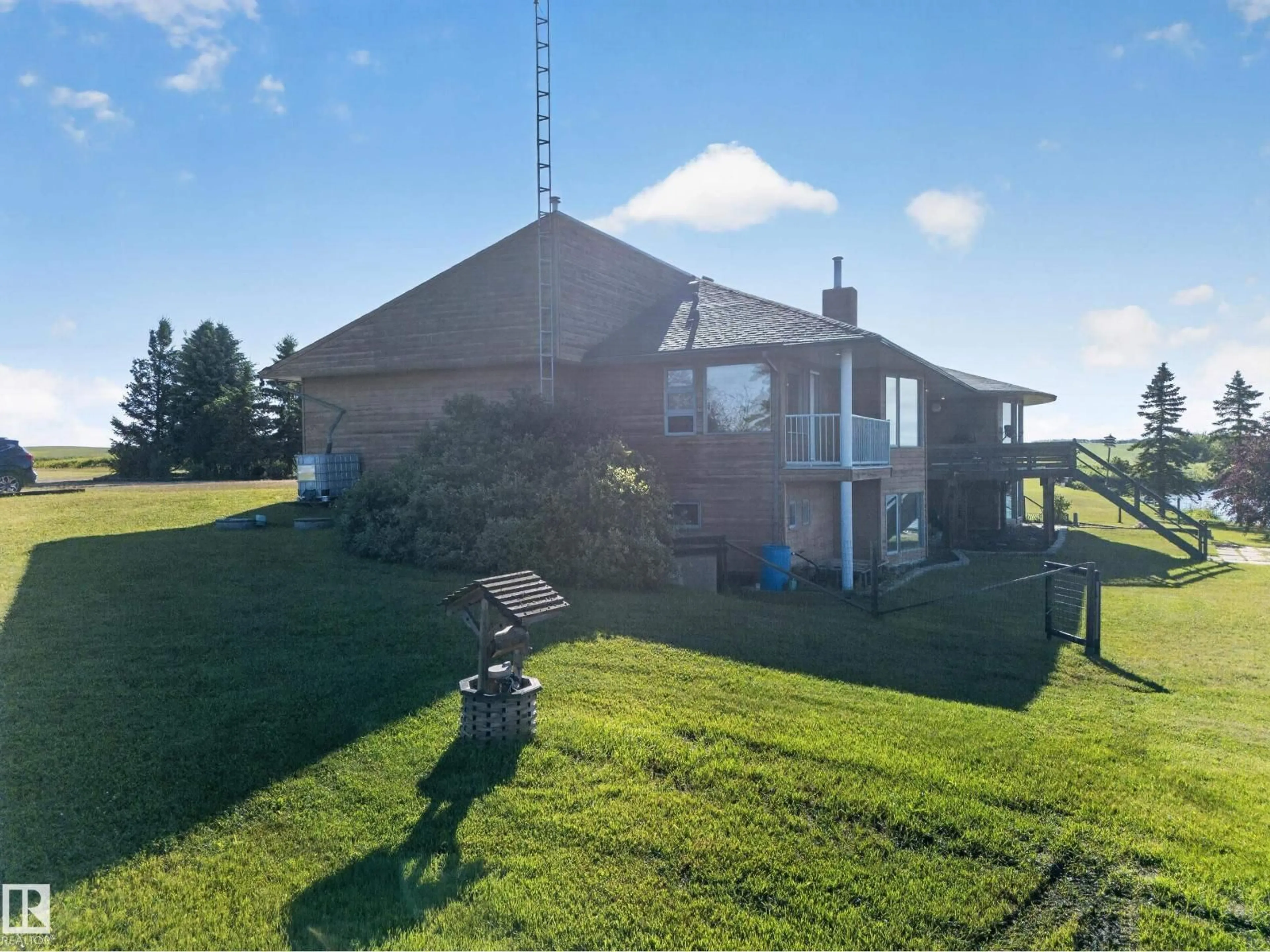 A pic from outside/outdoor area/front of a property/back of a property/a pic from drone, unknown for 48208 RANGE ROAD, Rural Beaver County Alberta T0B4N0