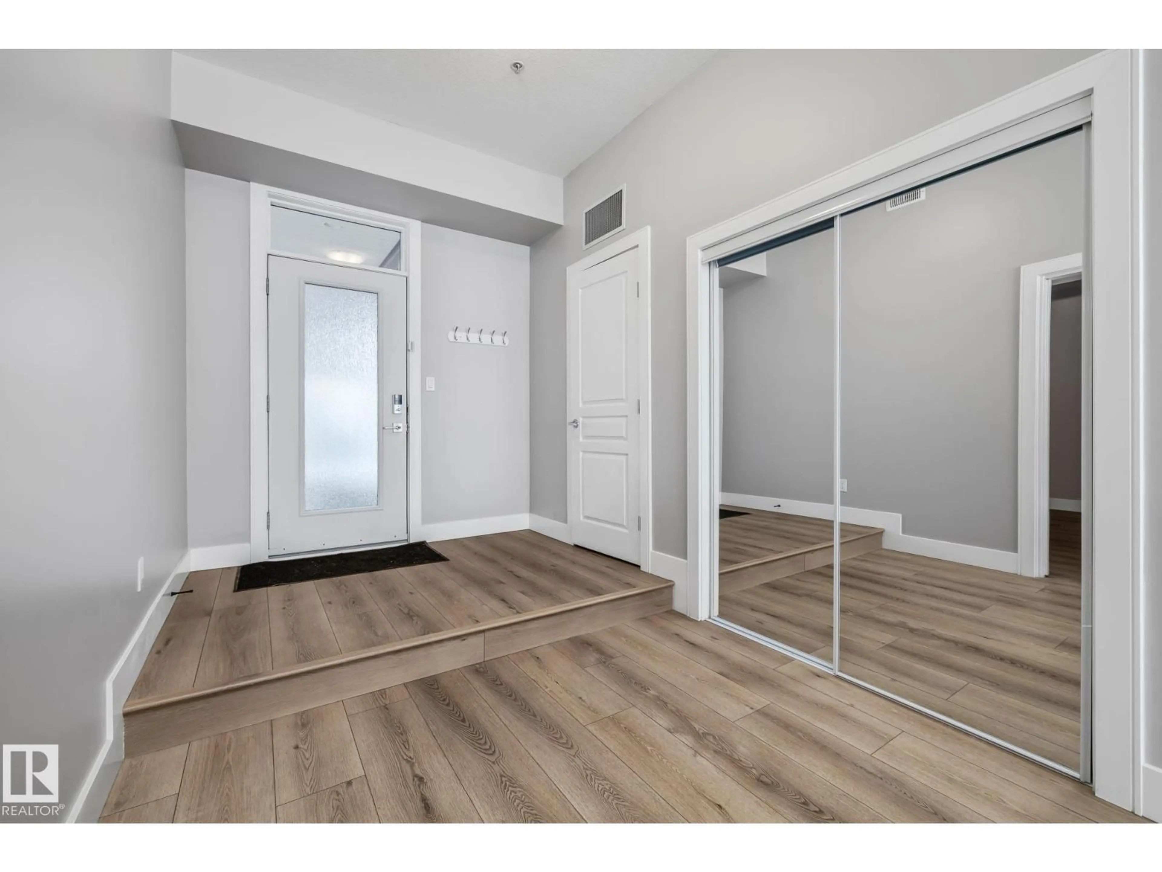 Indoor entryway for #114 - 10531 117 ST NW, Edmonton Alberta T5H0A8