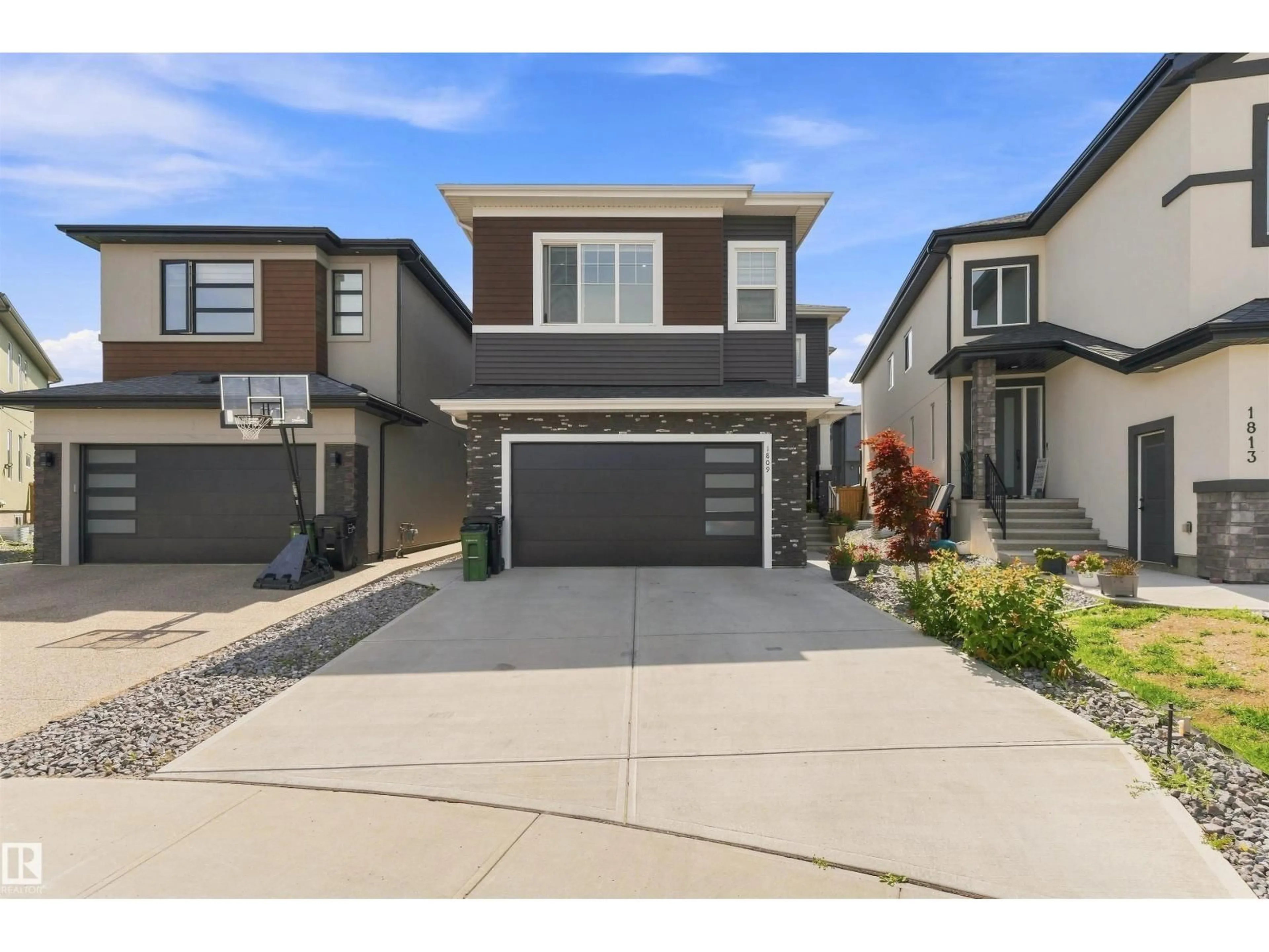 Unknown for 1809 18A AV, Edmonton Alberta T6T2M9