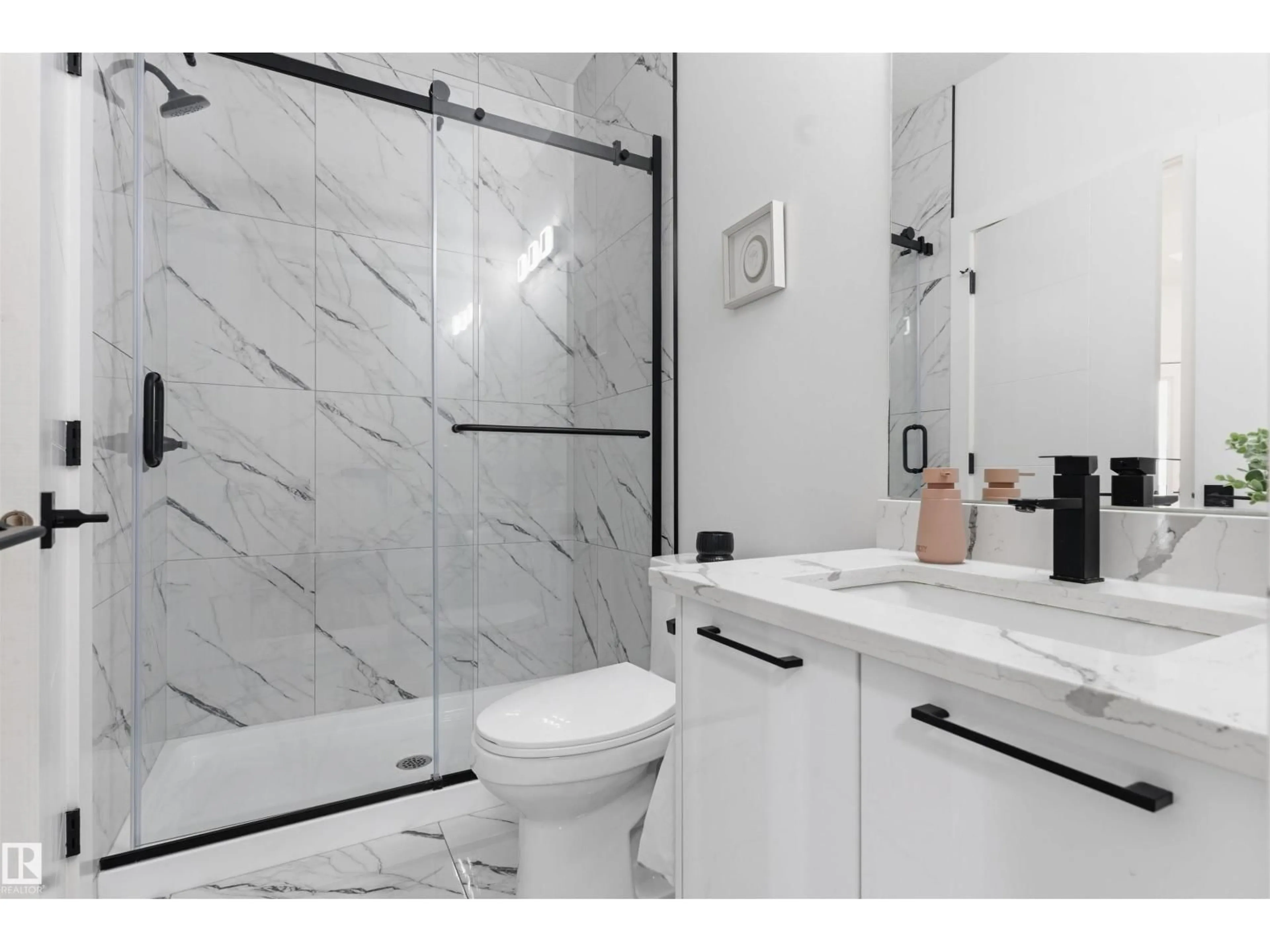 Contemporary bathroom, ceramic/tile floor for 1809 18A AV, Edmonton Alberta T6T2M9