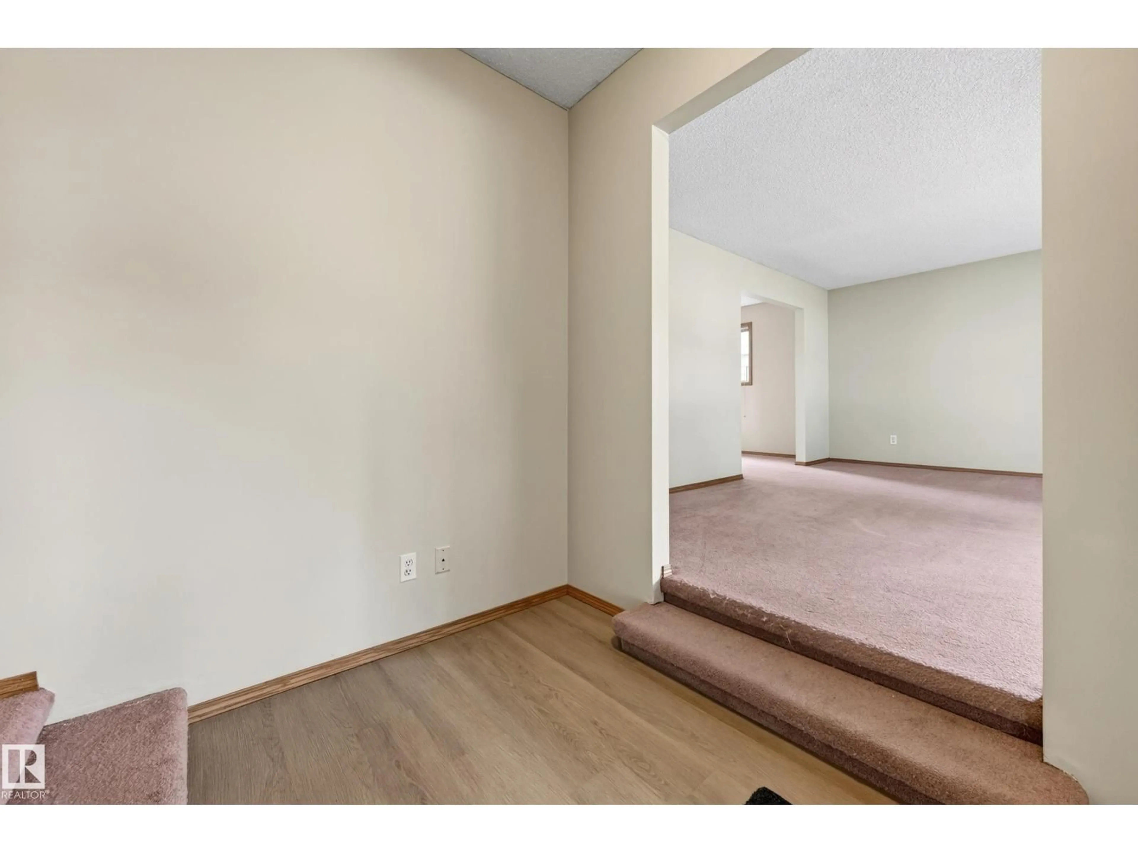 A pic of a room for 5 MELROSE CR, Sherwood Park Alberta T8A3T9