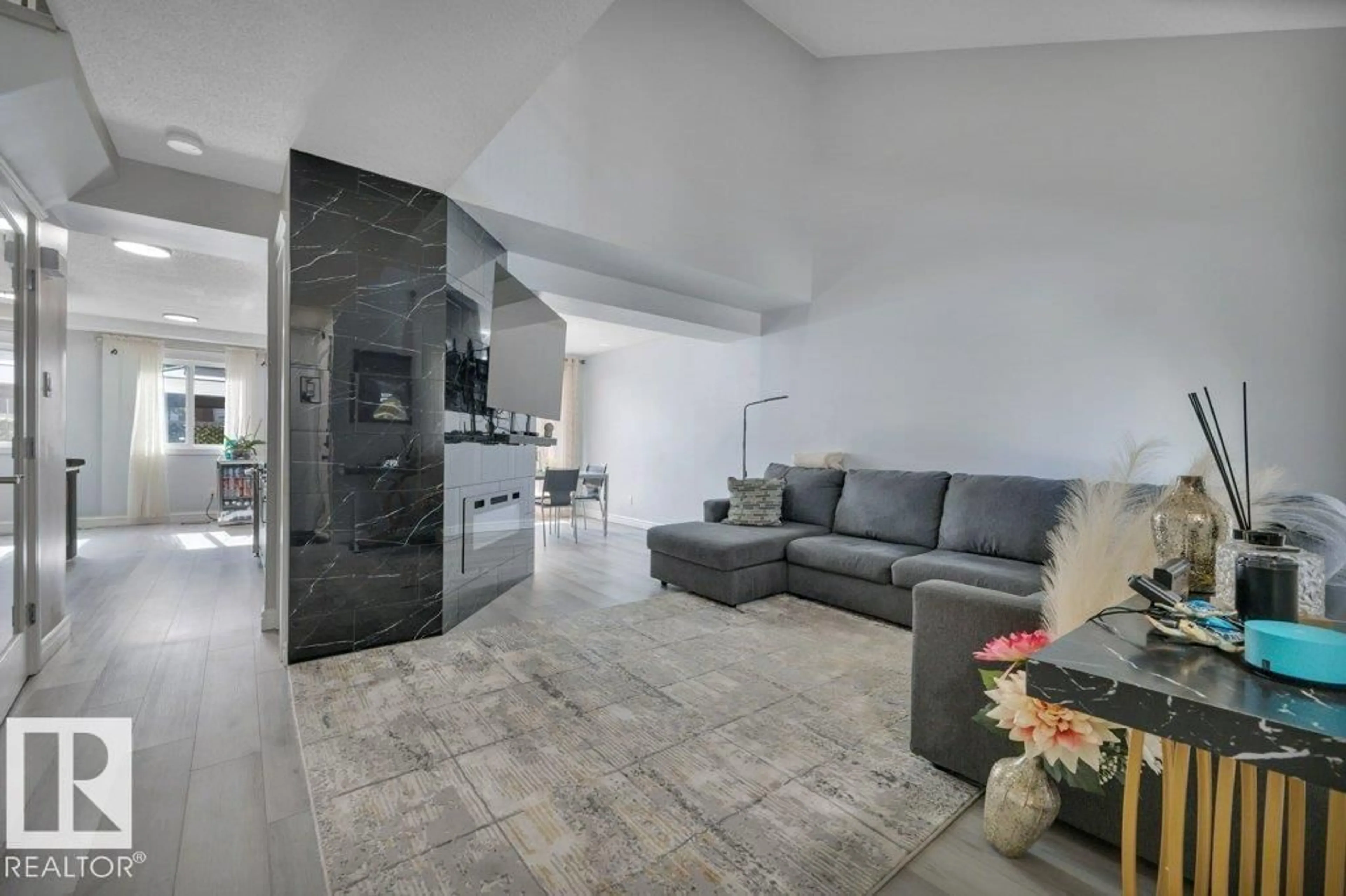 Living room with furniture, ceramic/tile floor for 5451 HILL VIEW CR, Edmonton Alberta T6L1V9