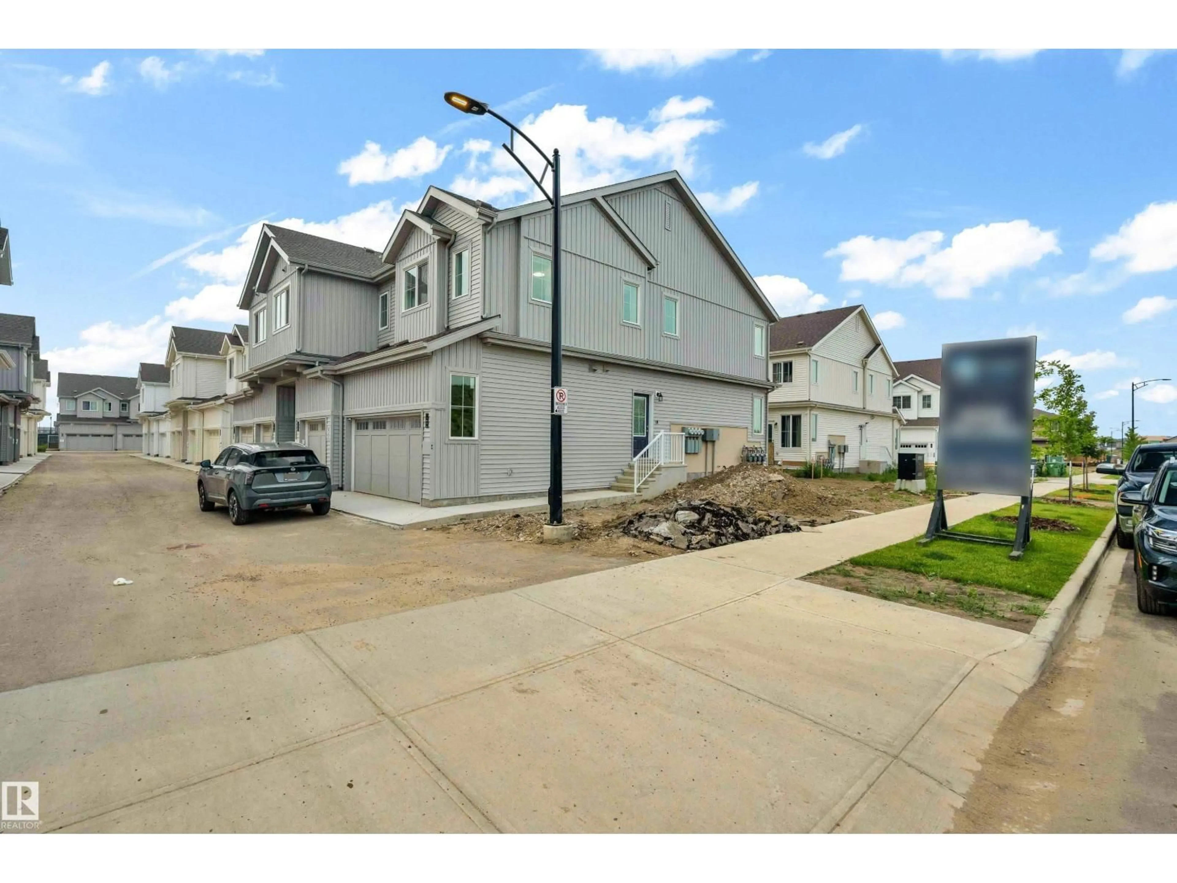 Unknown for #40 - 7110 KESWICK CM, Edmonton Alberta T6W5P7