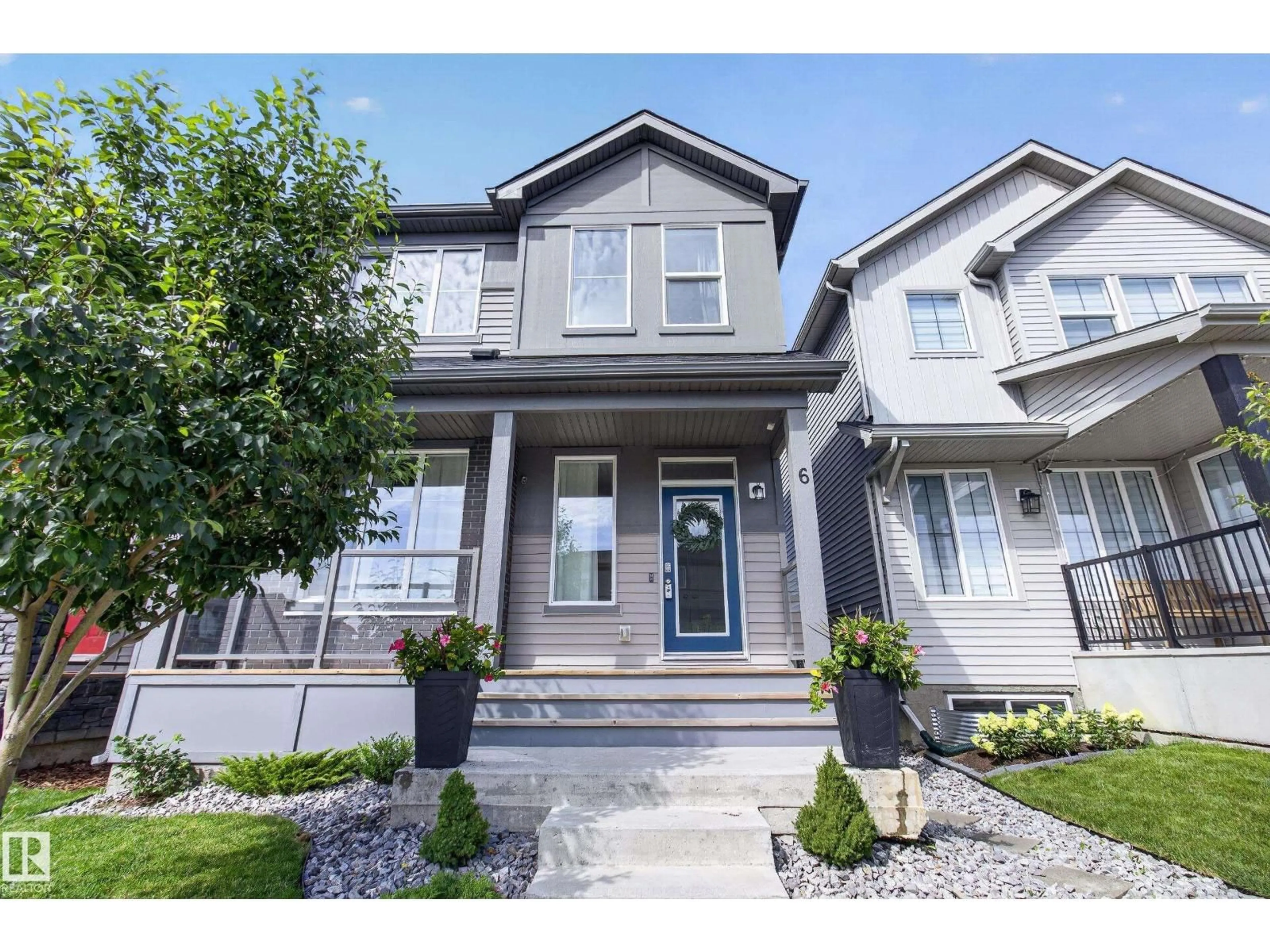Home with vinyl exterior material, street for 6 DANIEL ST, Fort Saskatchewan Alberta T8L0X3