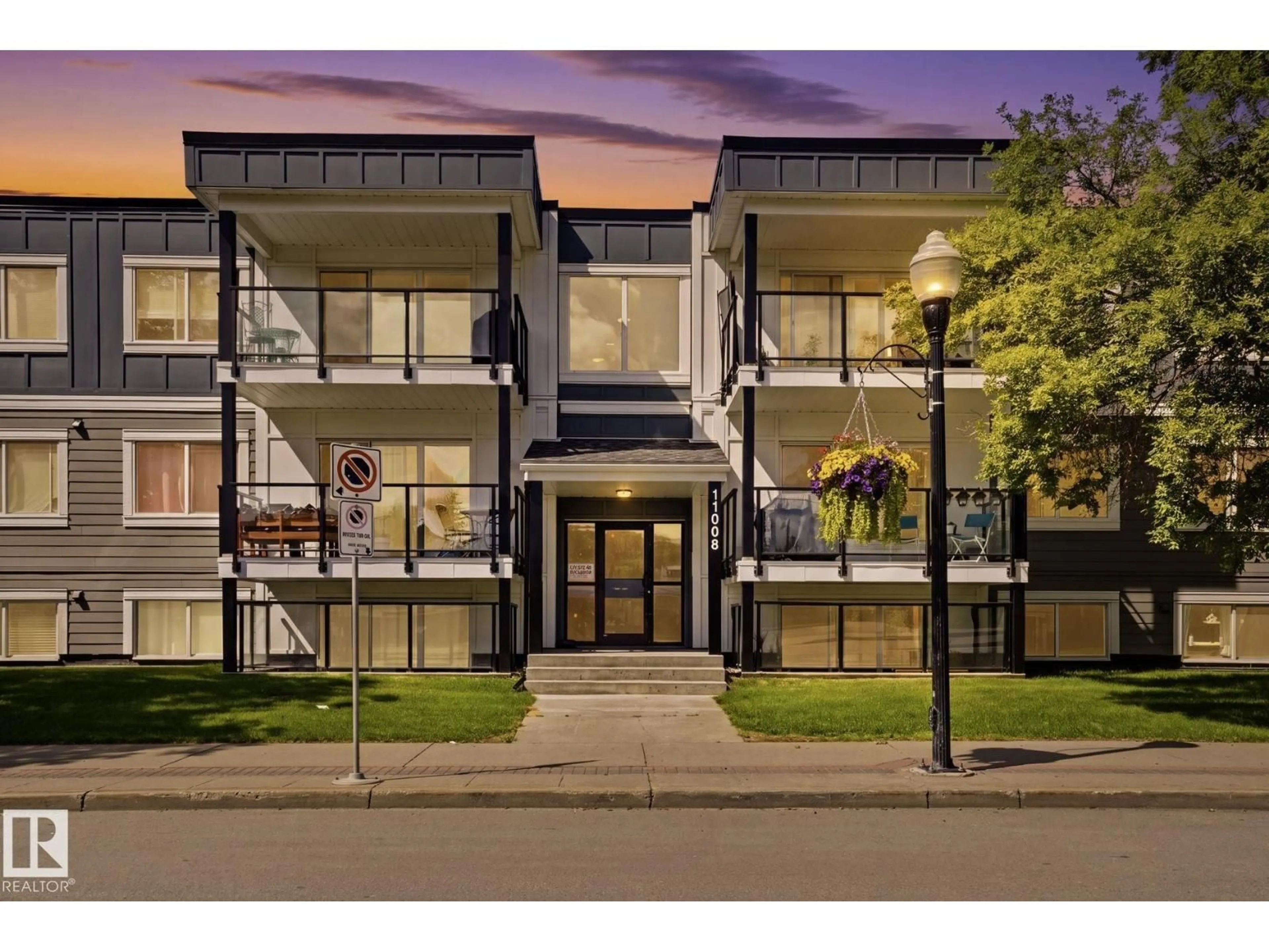 Unknown for #15 - 11008 124 ST NW, Edmonton Alberta T5M0J4
