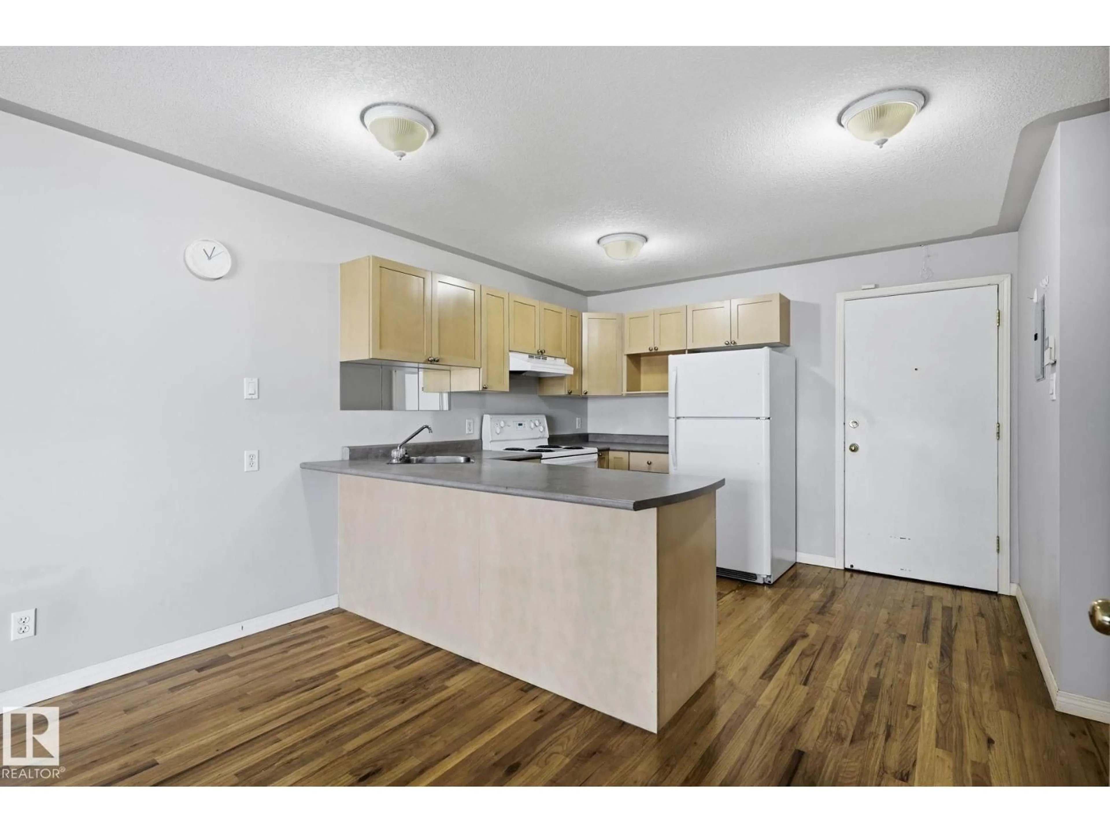 Standard kitchen, wood/laminate floor for #15 - 11008 124 ST NW, Edmonton Alberta T5M0J4