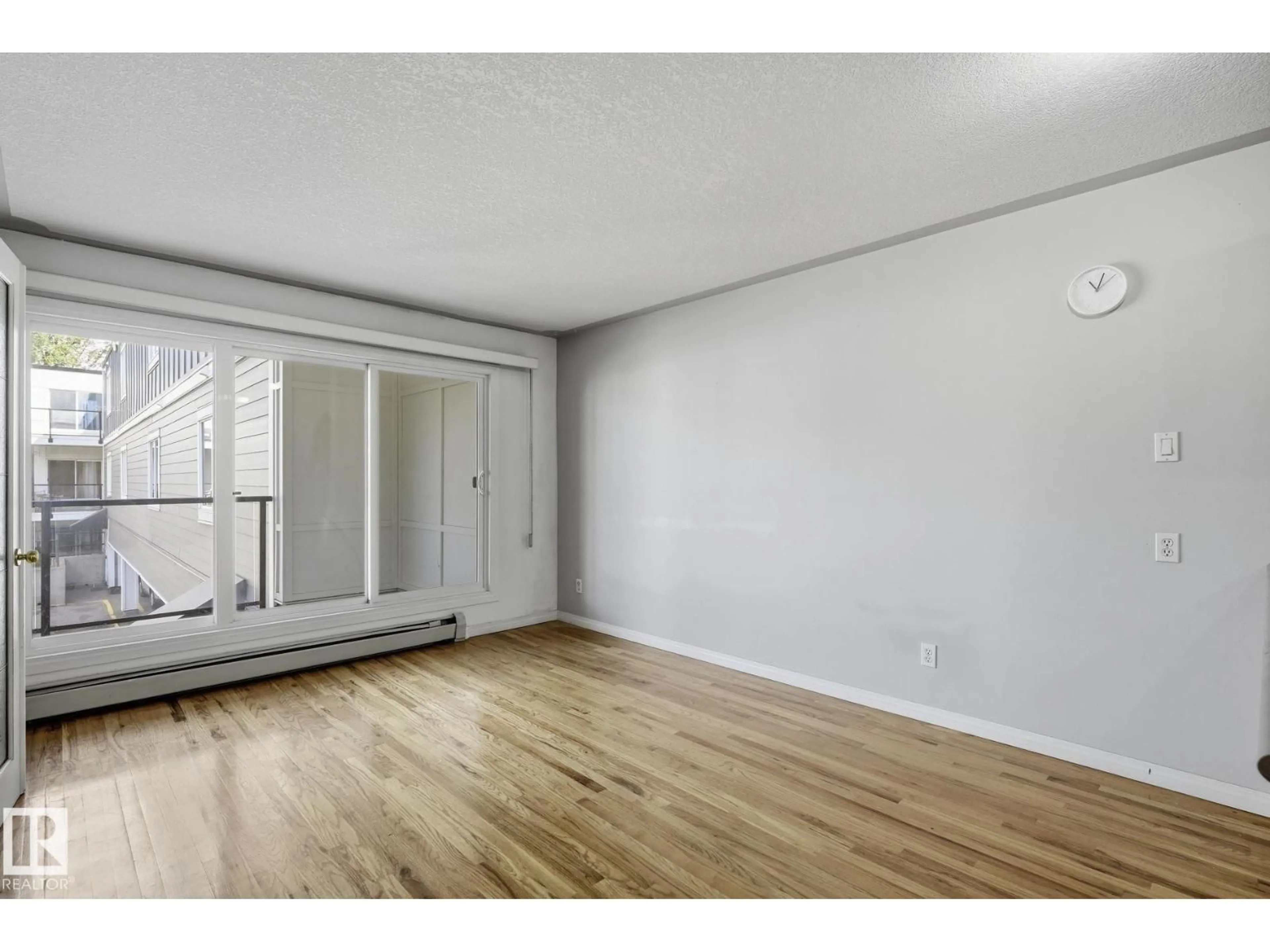 A pic of a room for #15 - 11008 124 ST NW, Edmonton Alberta T5M0J4