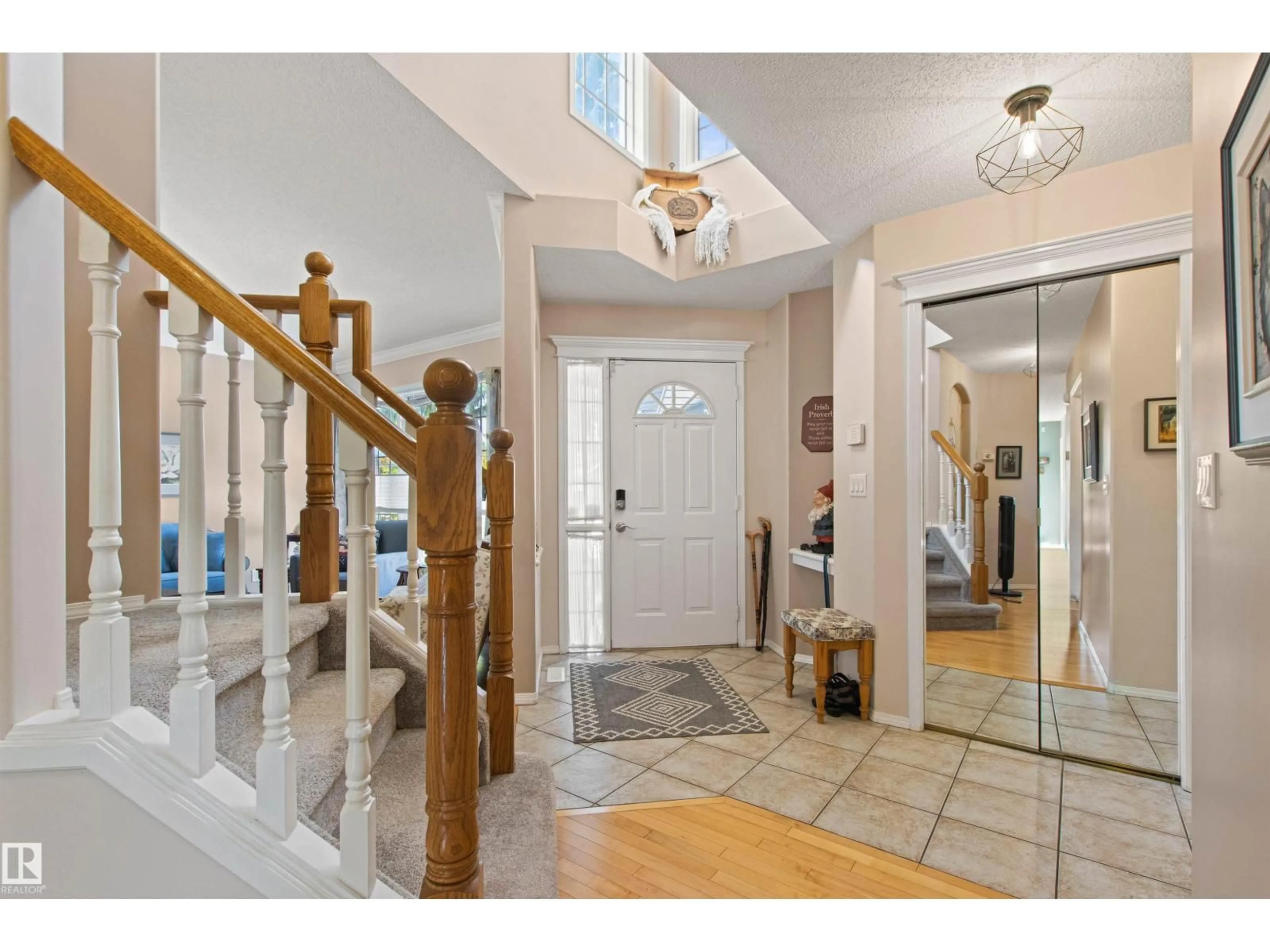 Indoor entryway for 627 WOTHERSPOON CL, Edmonton Alberta T6M2K2