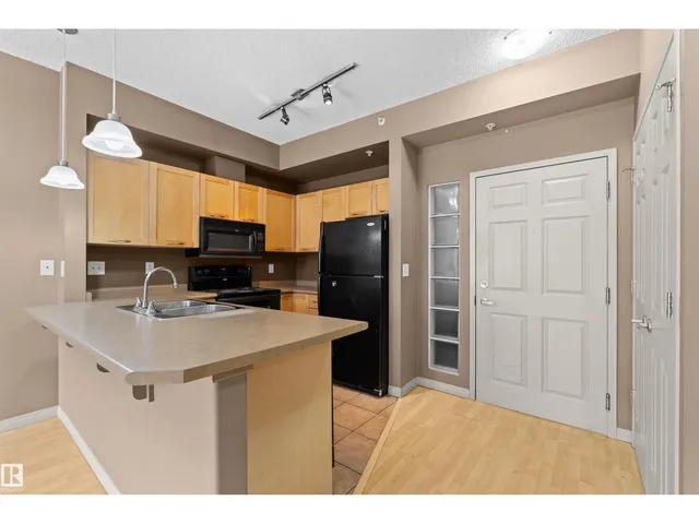 #1-516 - 4245 139 AV, Edmonton 2