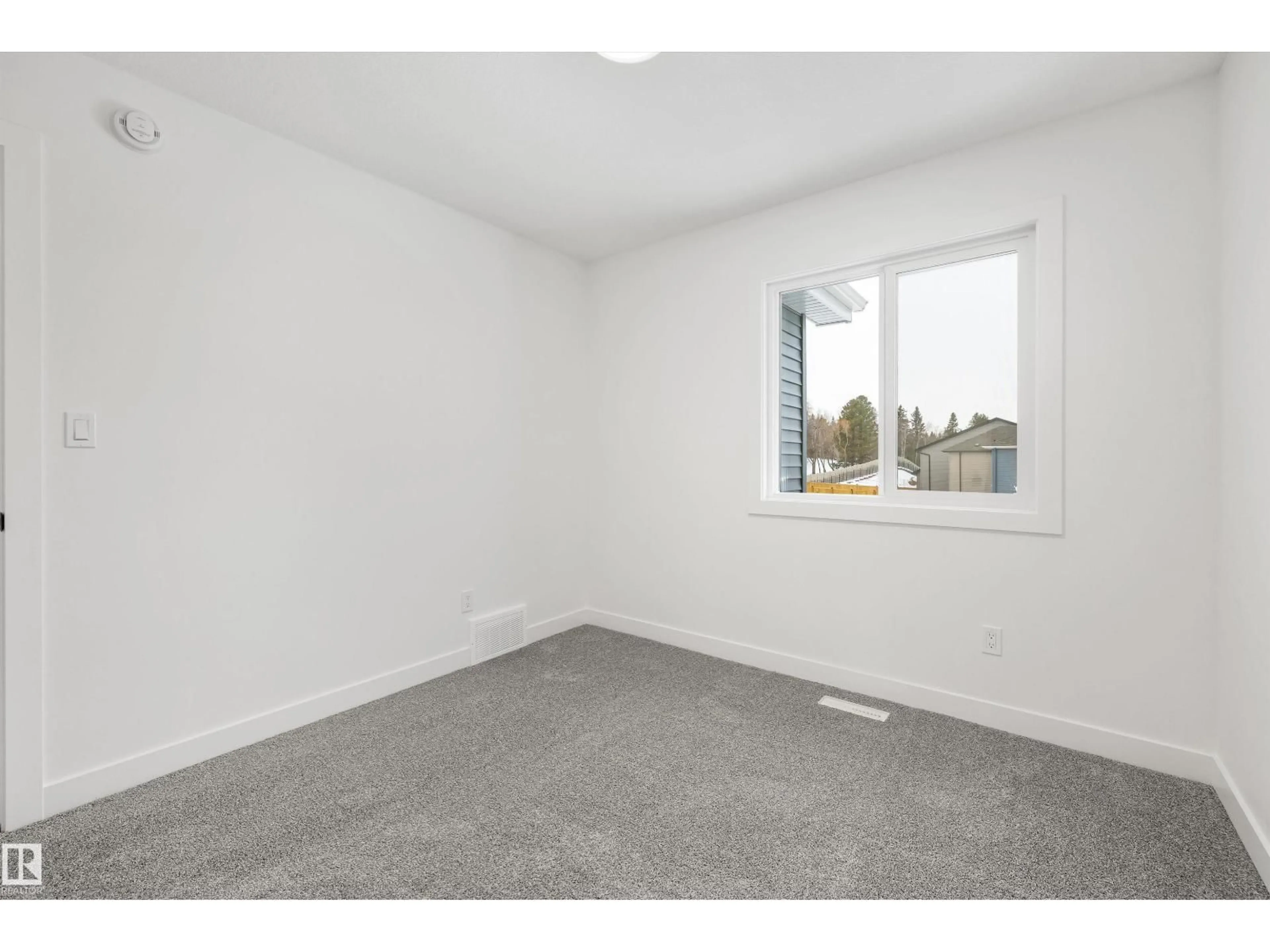 A pic of a room for 20820 40 AV, Edmonton Alberta T6M3G1