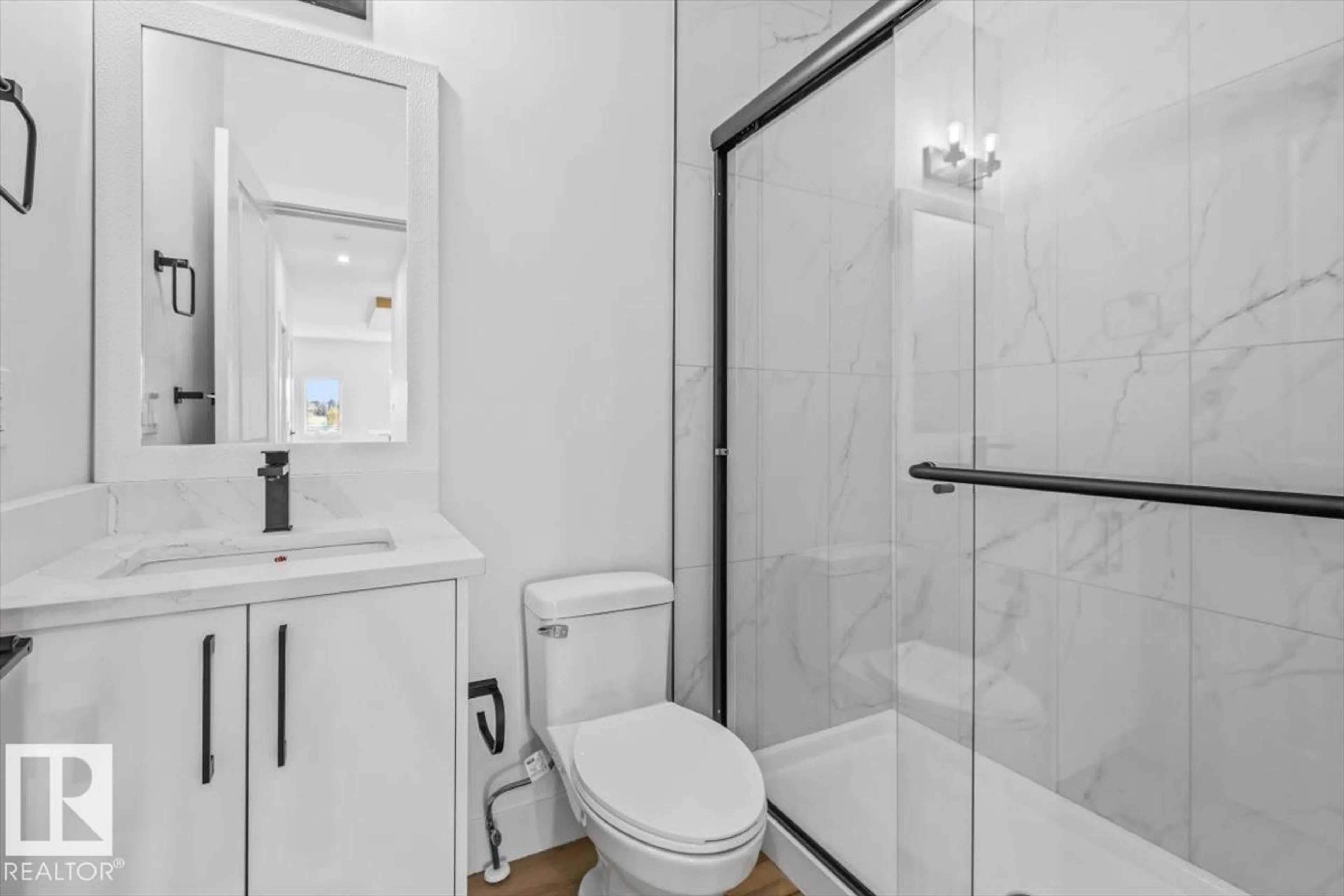 Standard bathroom, unknown for 25 FOXTAIL RD, Fort Saskatchewan Alberta T8L0Z5