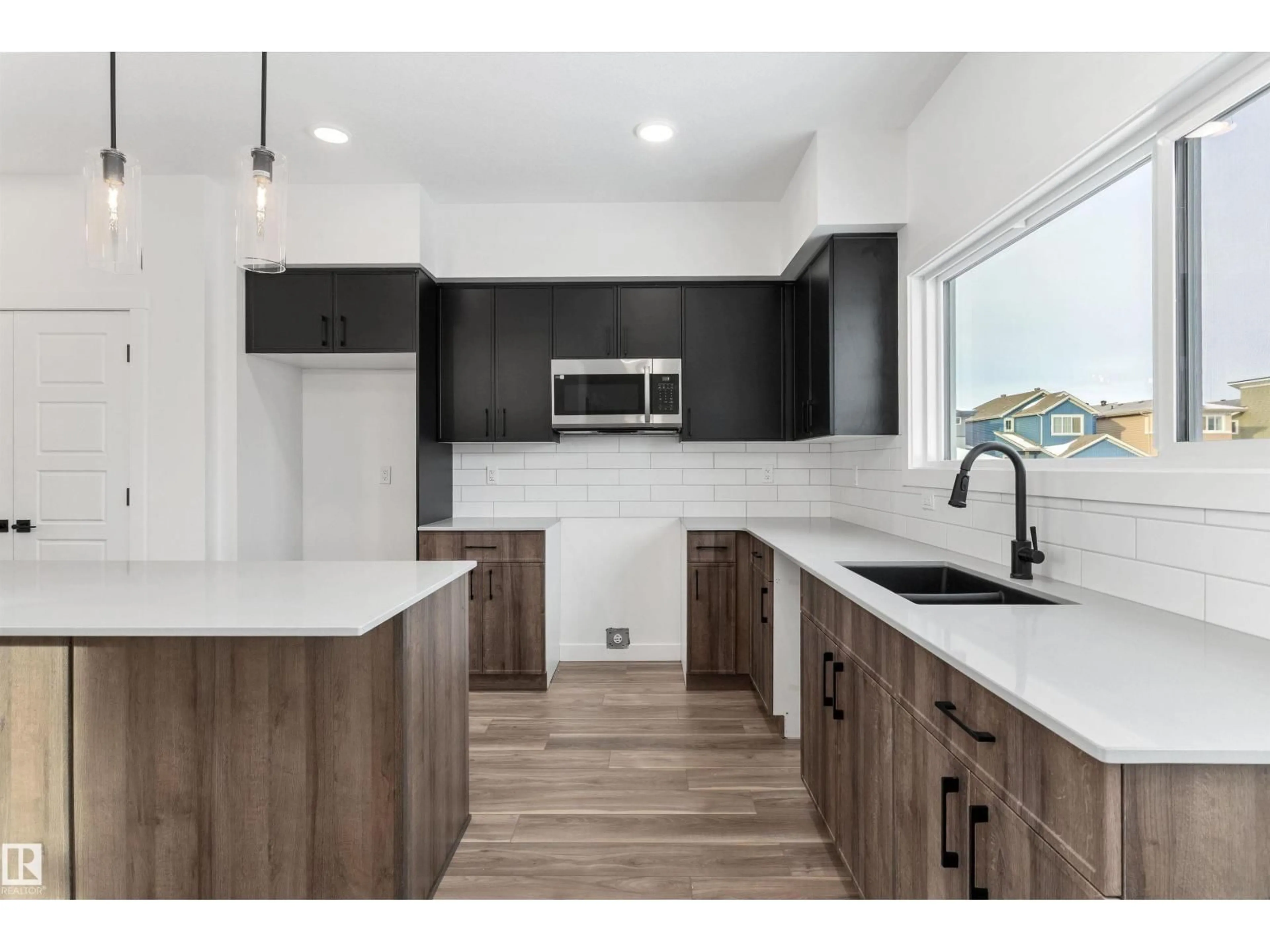 Open concept kitchen, unknown for 1218 MCLEOD AV, Spruce Grove Alberta T7X4B7