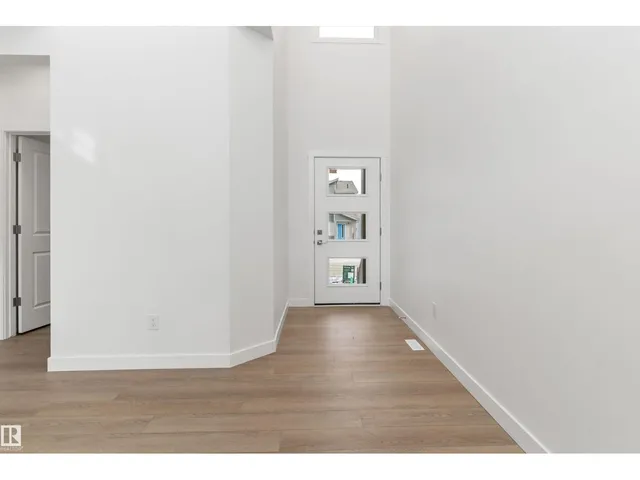 18927 28 AV, Edmonton 2