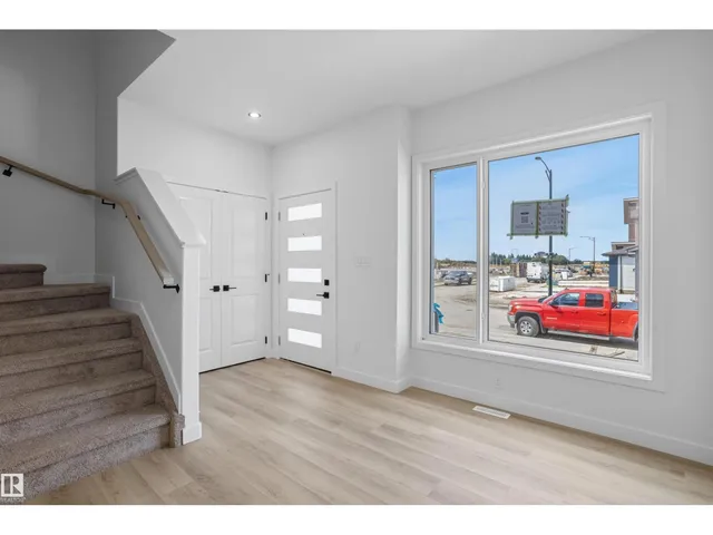 NW - 1547 211 ST, Edmonton 3