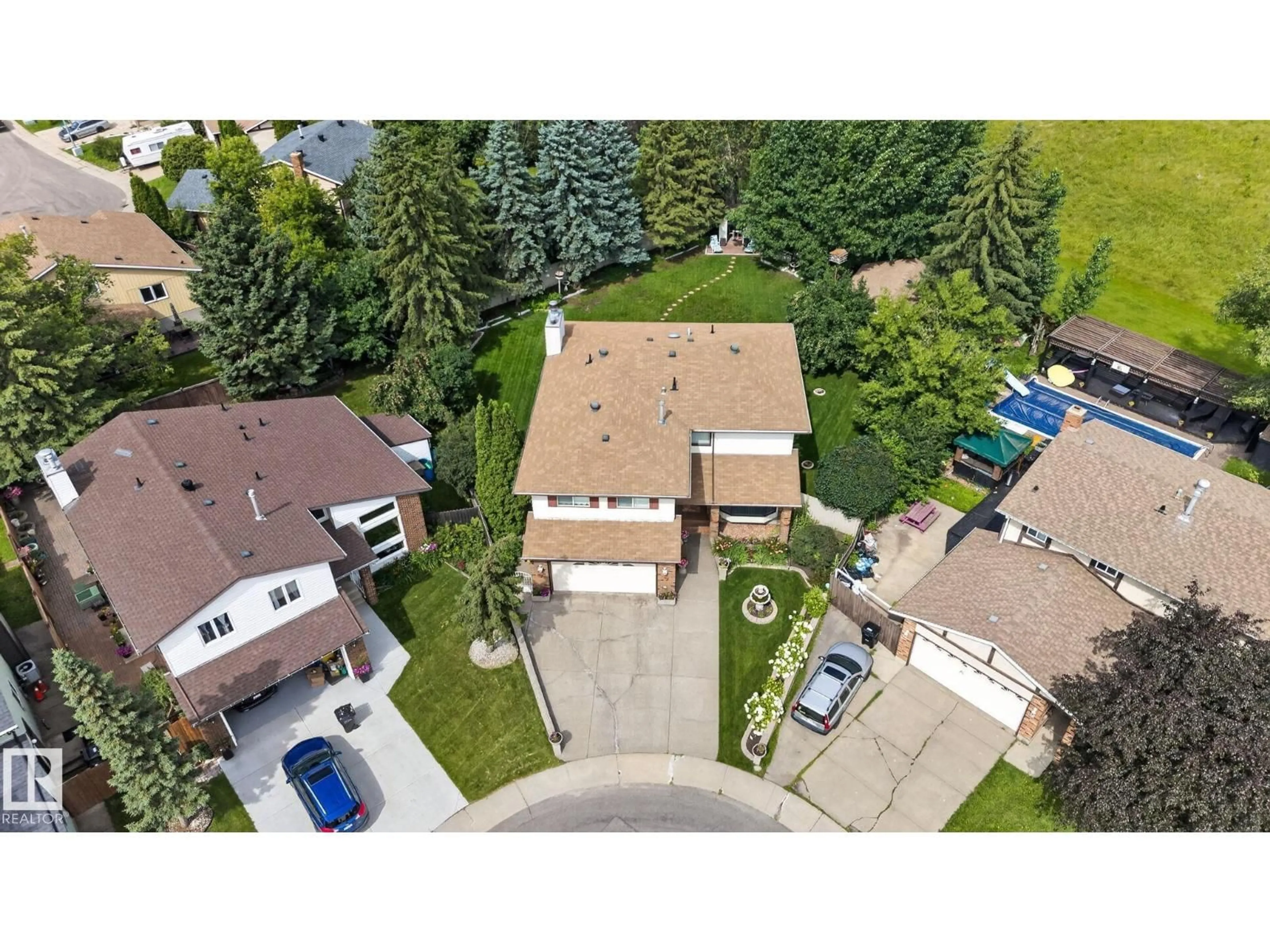 A pic from outside/outdoor area/front of a property/back of a property/a pic from drone, street for 18132 78 AV, Edmonton Alberta T5T2A7