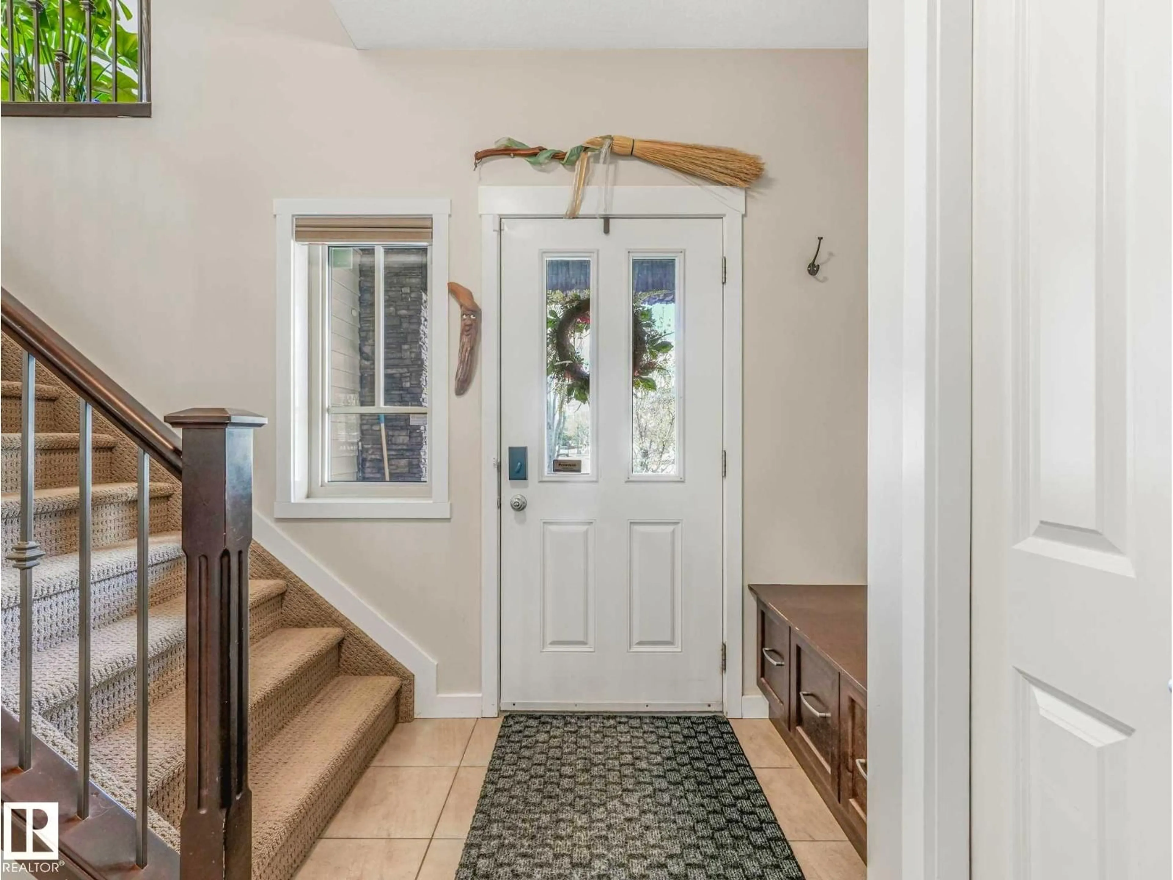Indoor entryway for 2825 ANDERSON PL, Edmonton Alberta T6W0V7