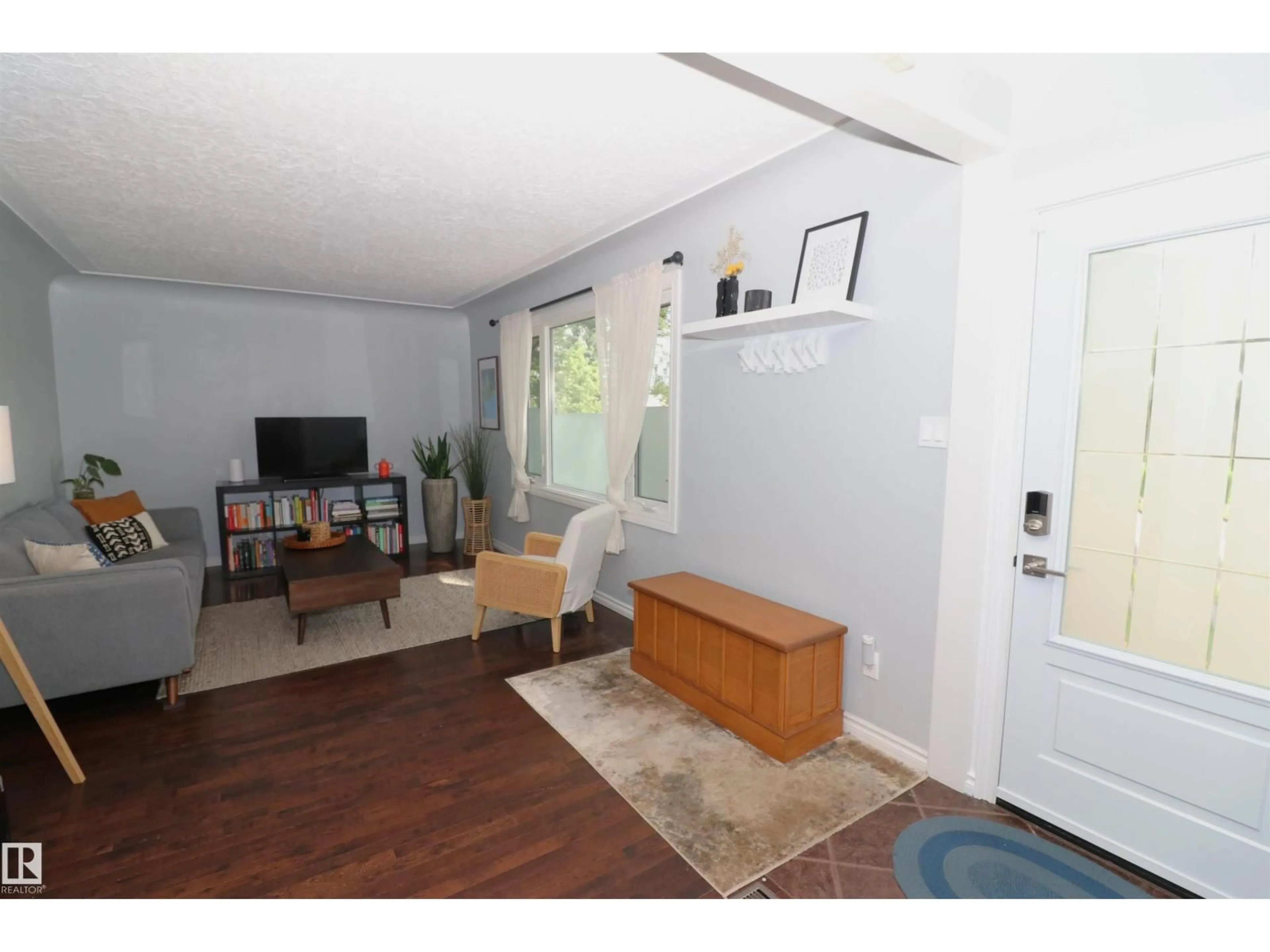 Unknown for NW - 8620 79 ST, Edmonton Alberta T6C2P5