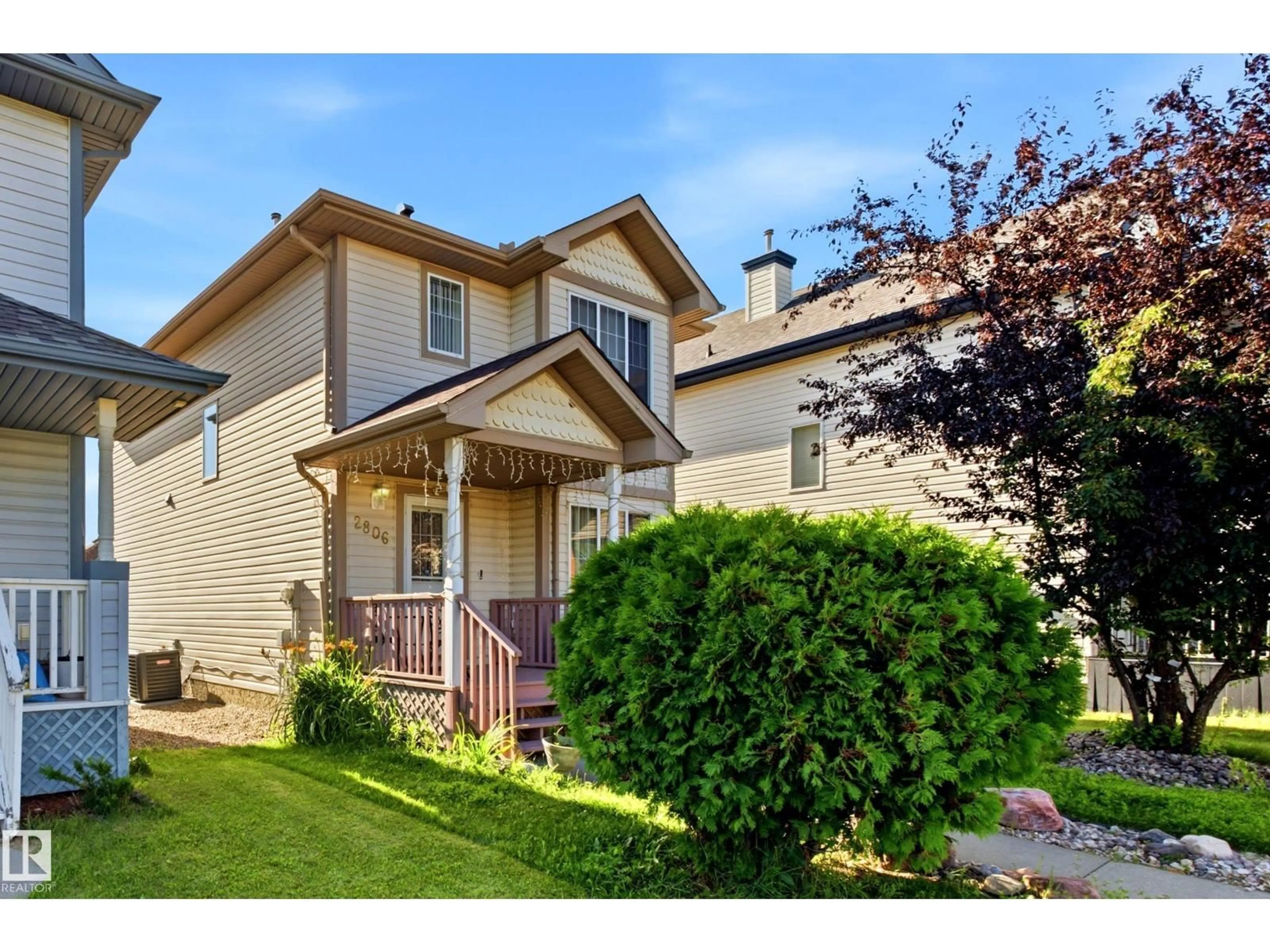 Home with vinyl exterior material, street for NW - 2806 31 ST, Edmonton Alberta T6T1V1